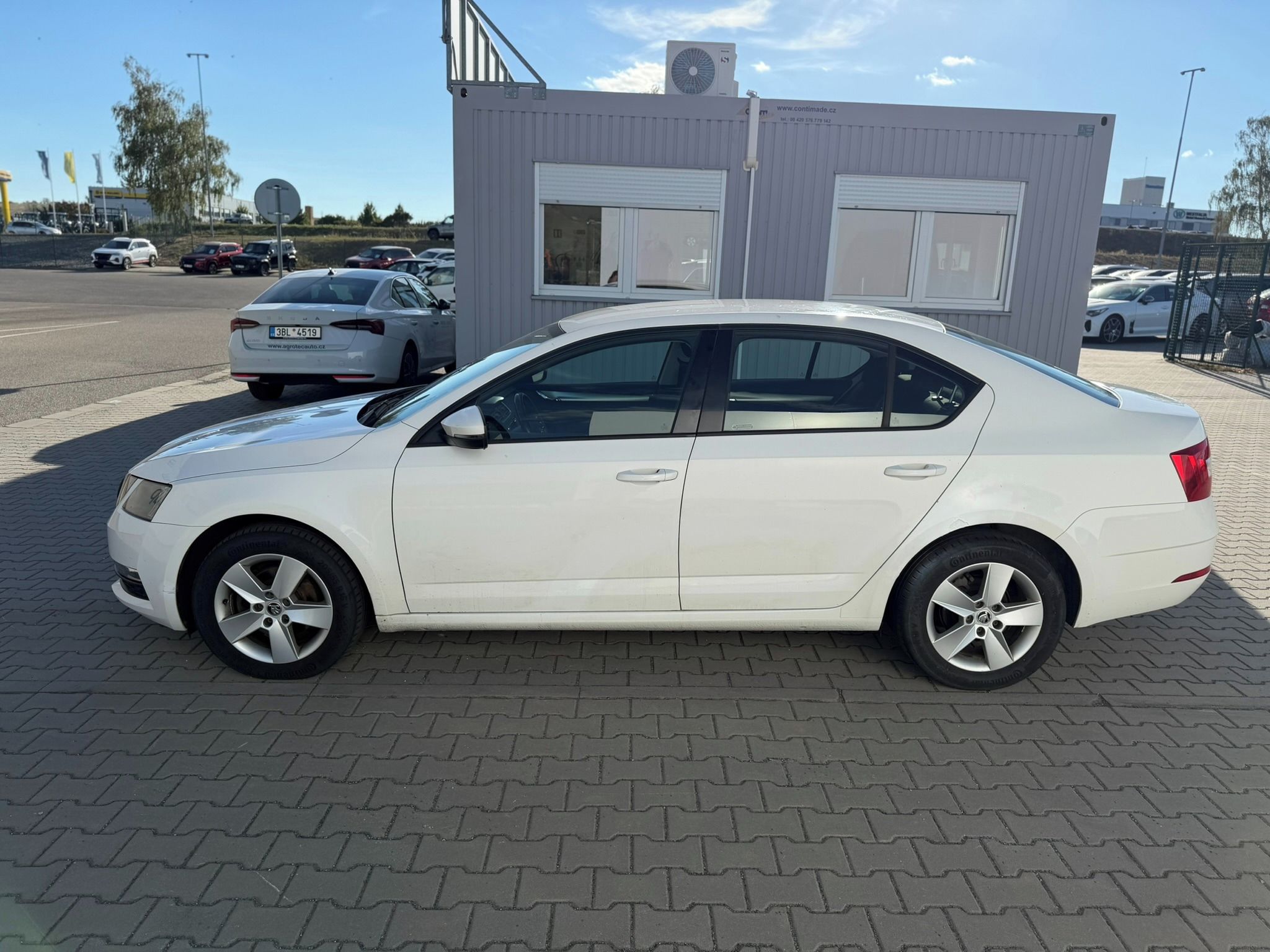 Škoda Octavia, 2.0 TDI 110kW Ambition DSG - fotka 4