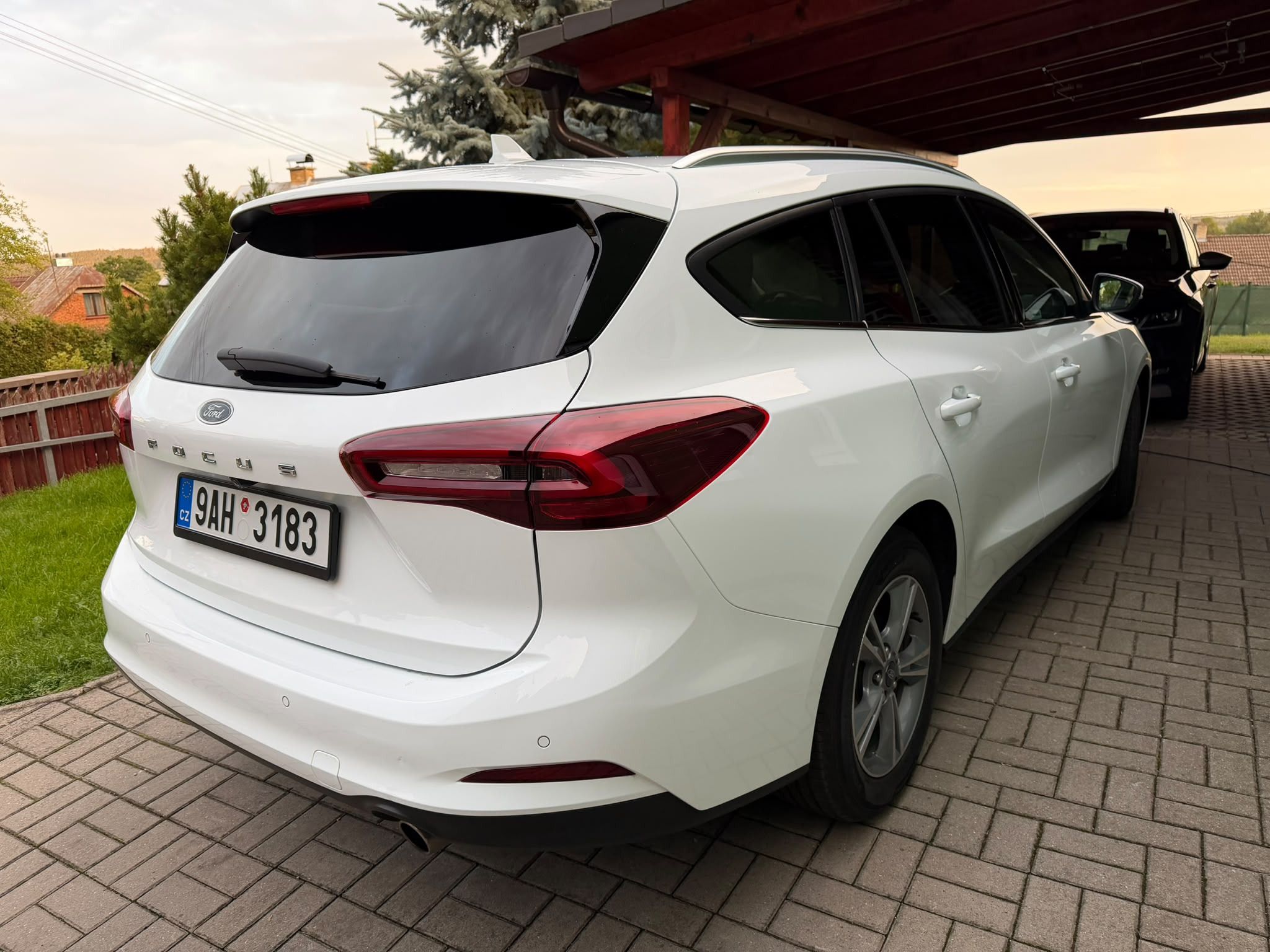 Ford Focus, 1,5-88kw,Titanium,1.maj,CZ,DPH - fotka 5