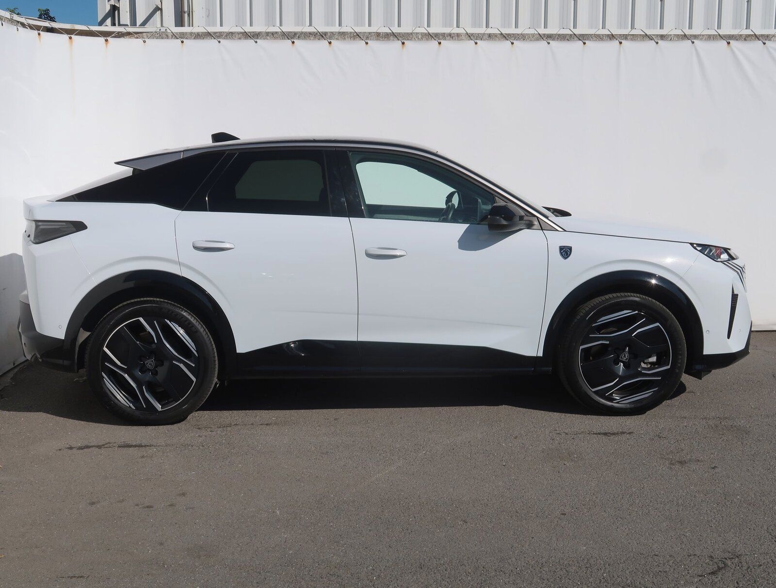 Peugeot 3008, 73 kWh, SoH 93%, GT - fotka 6