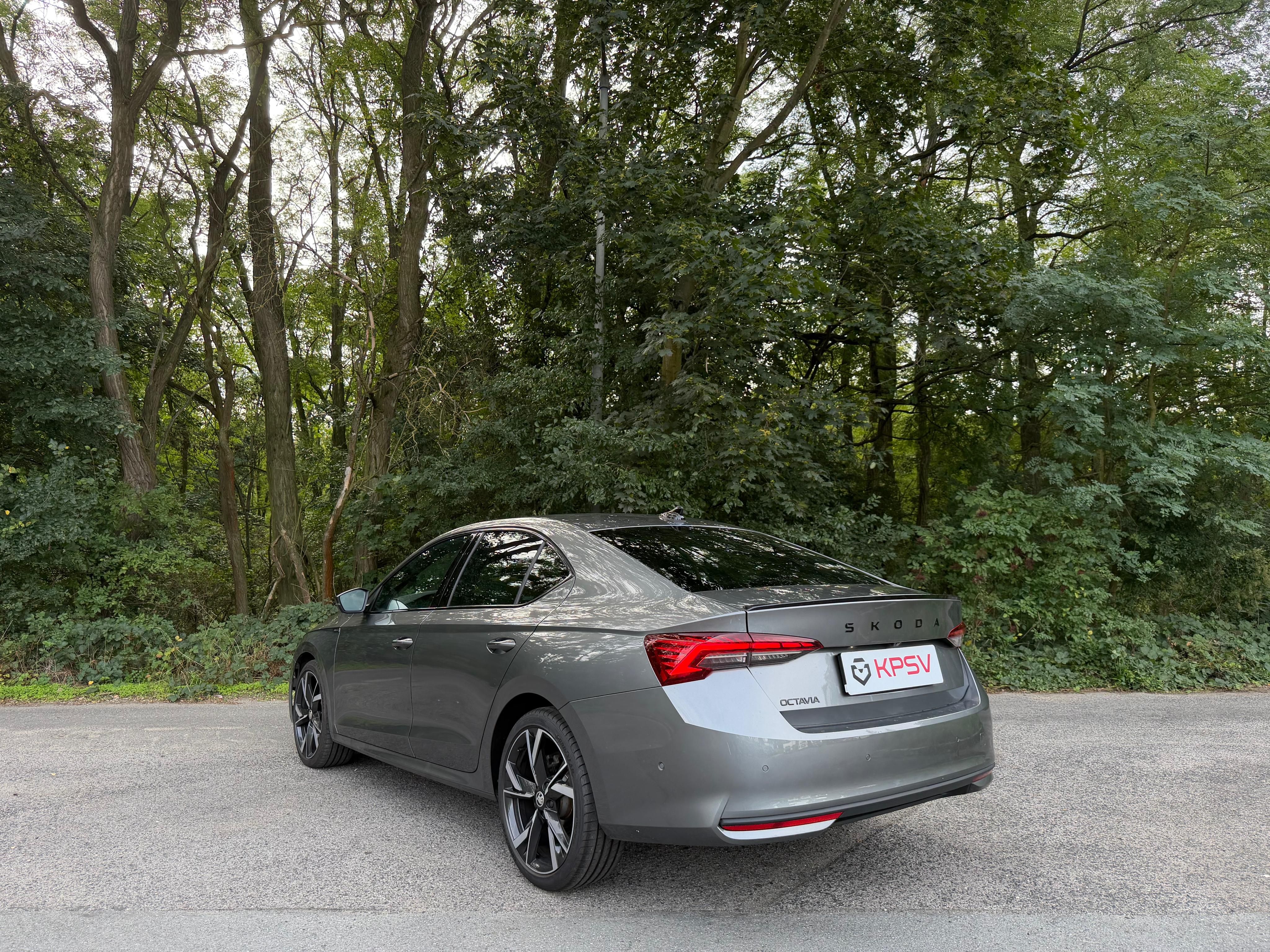 Škoda Octavia, Sportline 2.0 TDI / 110 kW - fotka 5