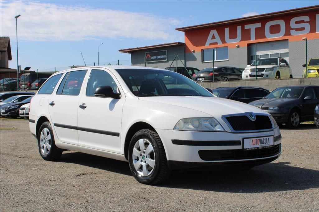 Škoda Octavia, 1,6 i  KLIMA, STK 7/2028, ČR - fotka 3