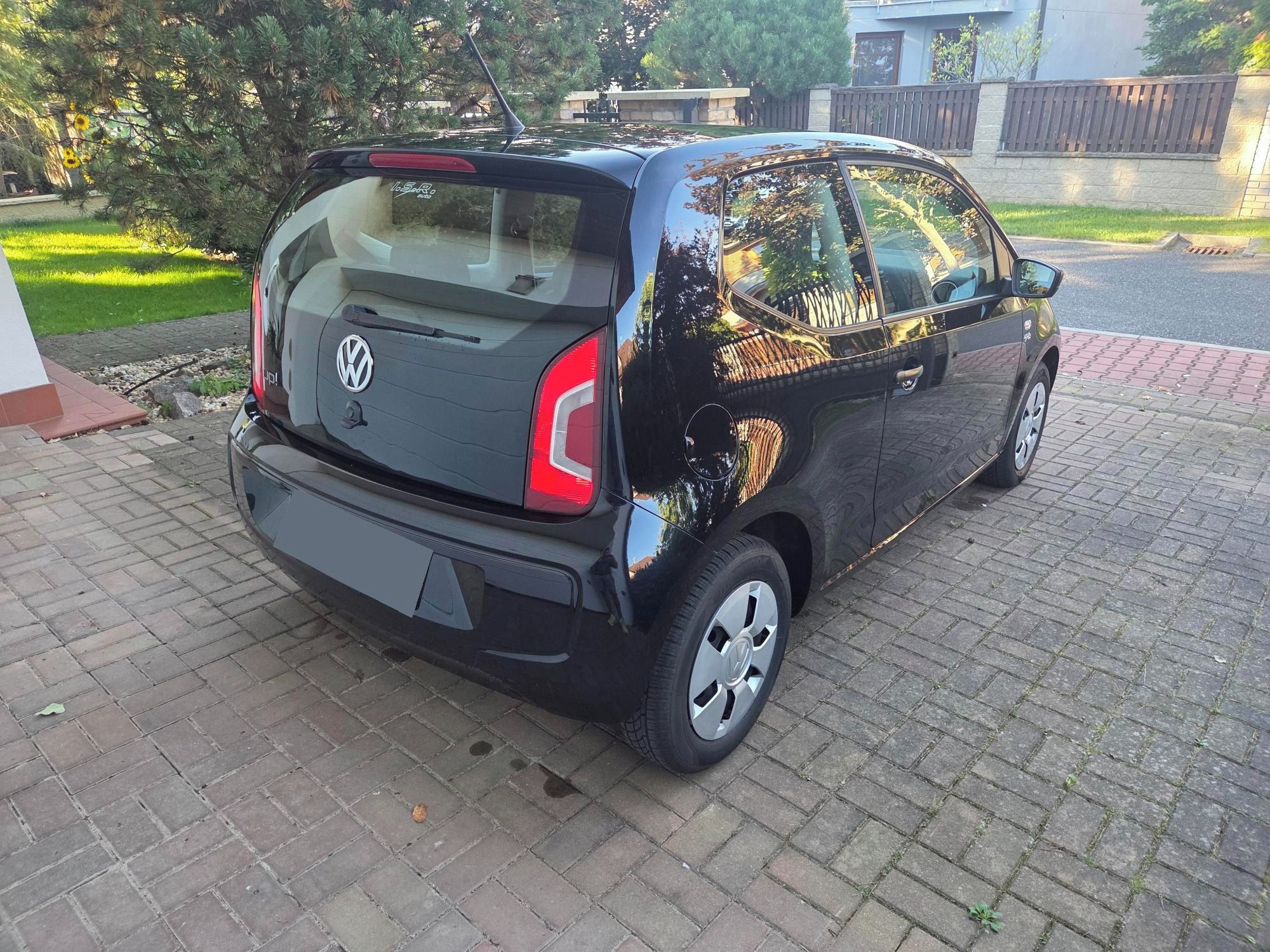 Volkswagen Up!, 1,0 (44kW), 20 800 km! - fotka 3