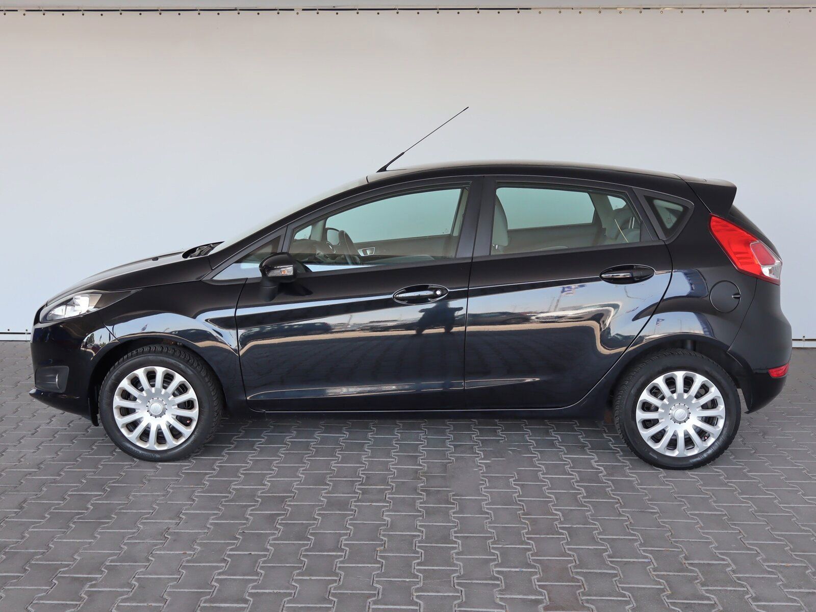 Ford Fiesta, 1.25 16V, Serv.kniha - fotka 3