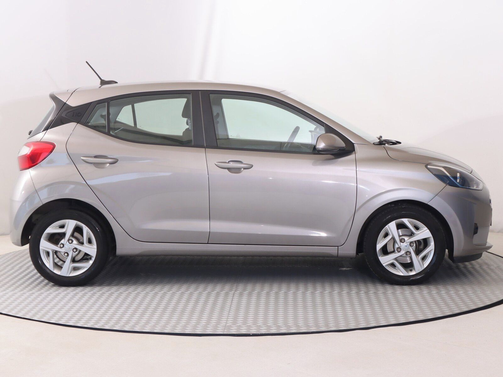 Hyundai i10, 1.2, Start, Automat - fotka 6