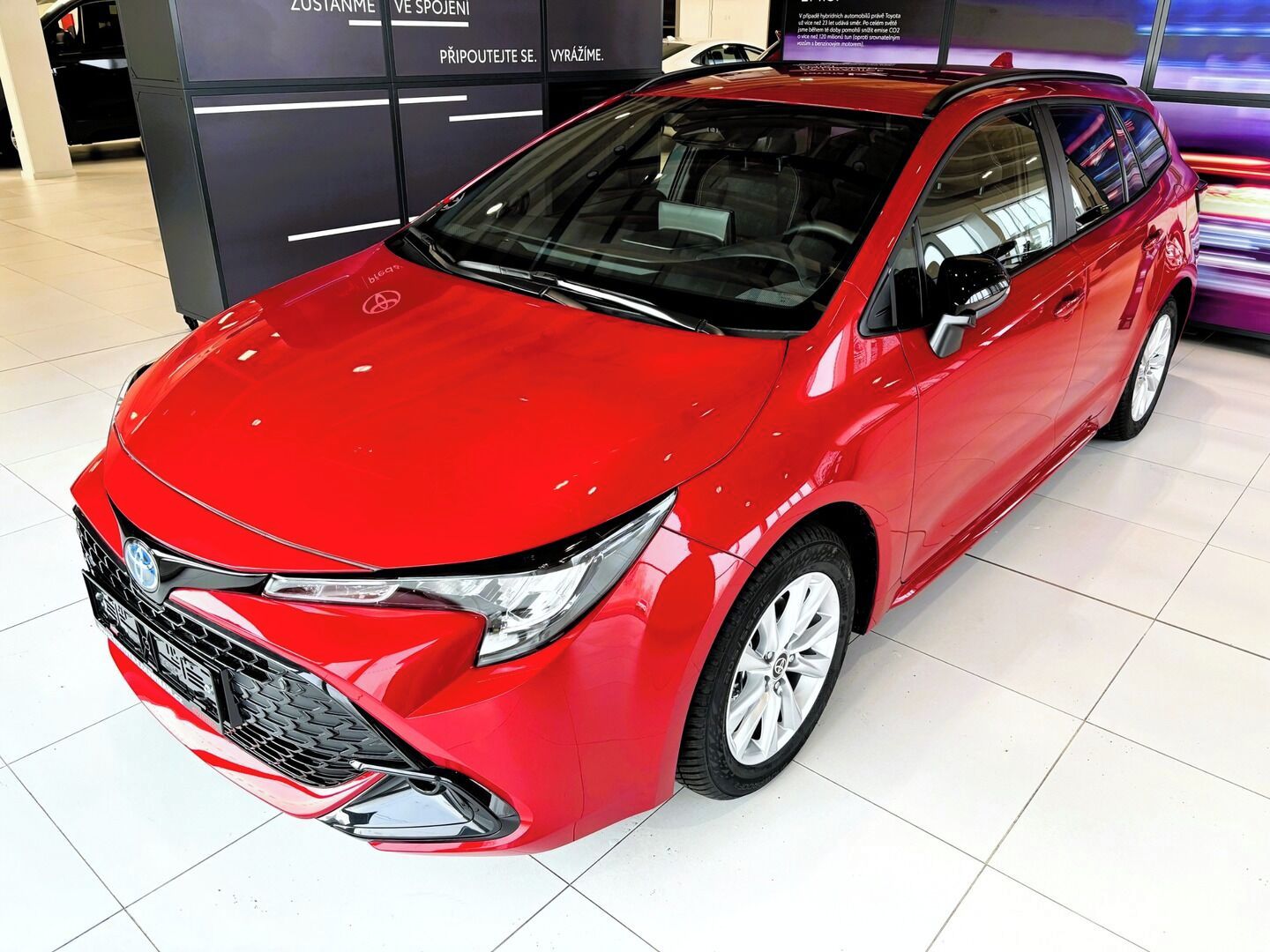 Toyota Corolla, 1,8   TS Comfort HEV - fotka 3