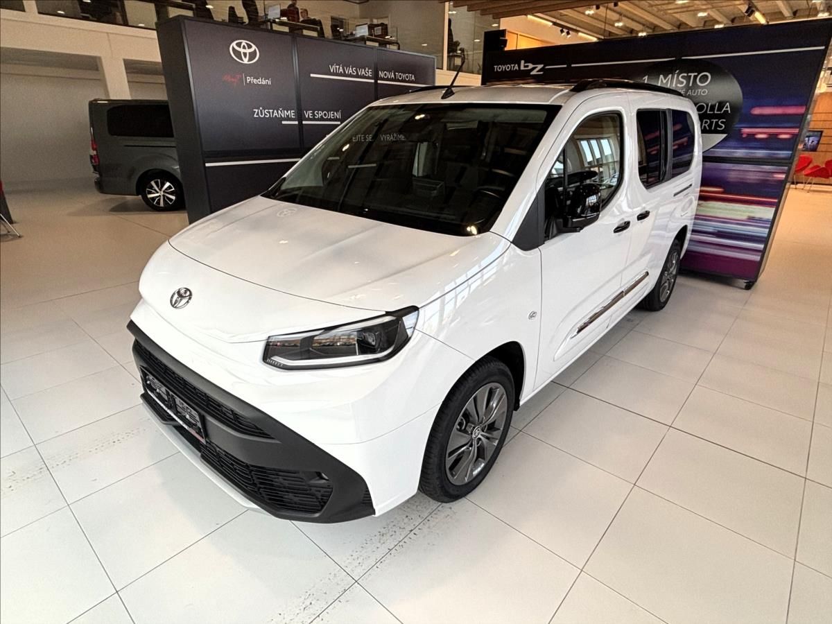 Toyota Proace City Verso, 1,5   LWB 1.5D 100 MT Family - fotka 3