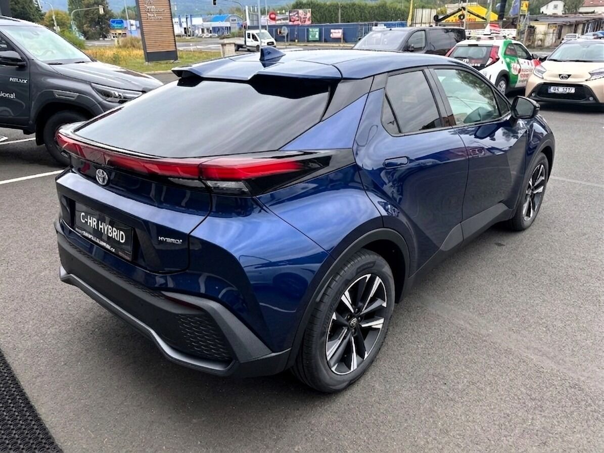 Toyota C-HR, 1,8   Style HEV CVT - fotka 6
