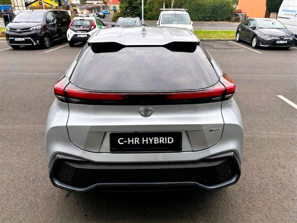 Toyota C-HR, 1,8   Style HEV CVT - fotka 6