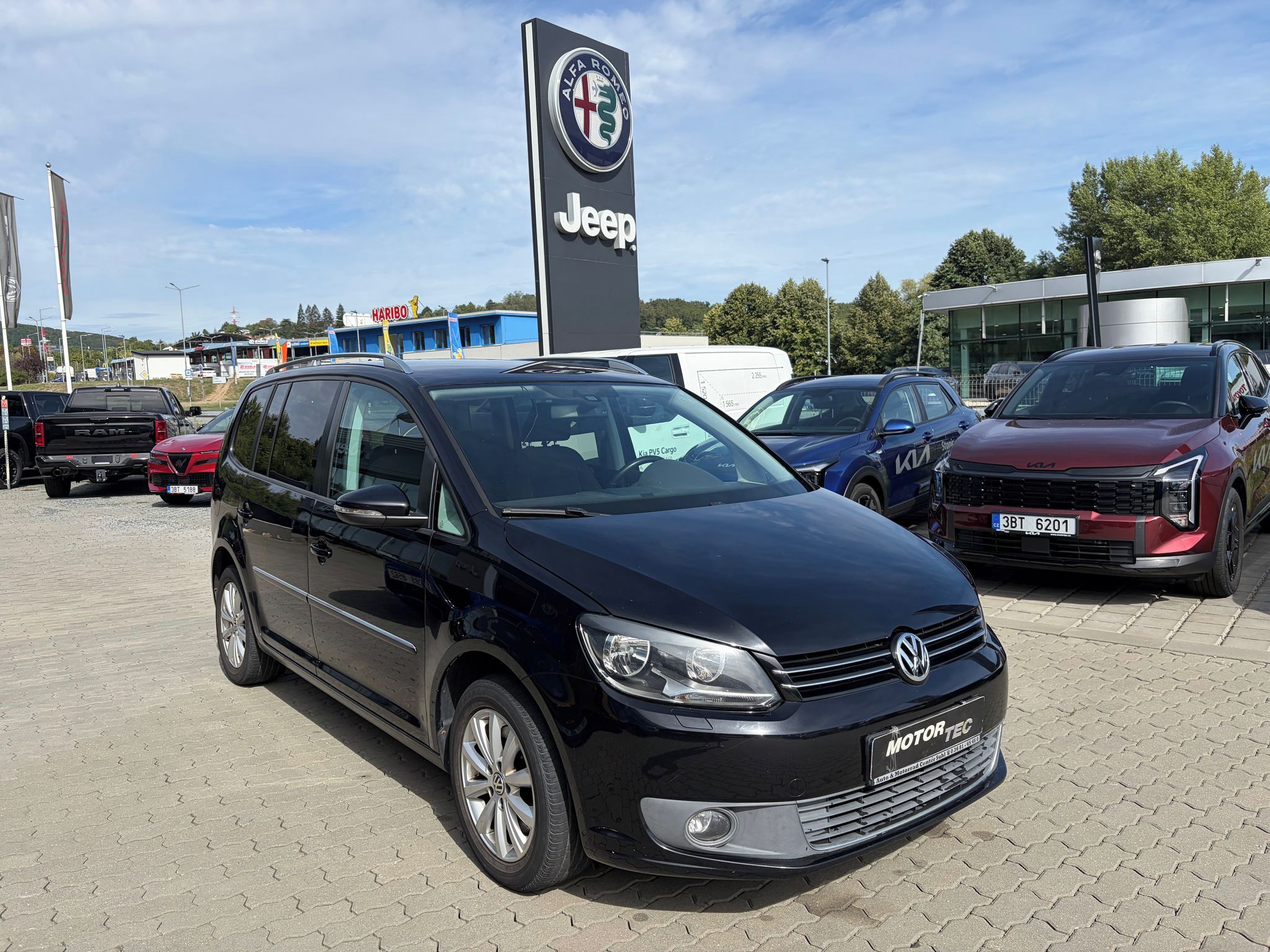 Volkswagen Touran, 2.0 TDi 103kW - fotka 2