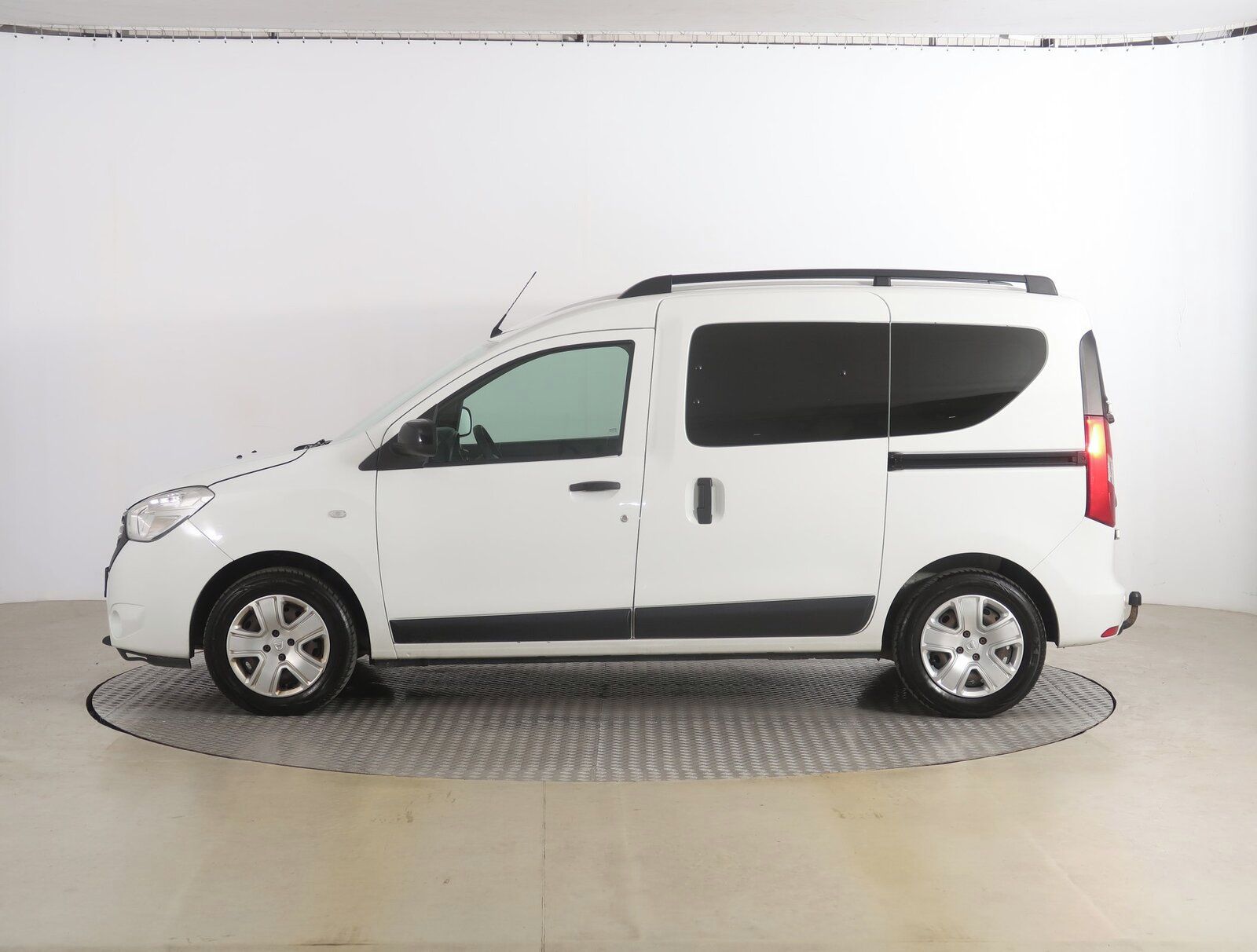 Dacia Dokker, 1.5 Blue dCi, Arctica, 5Míst - fotka 3