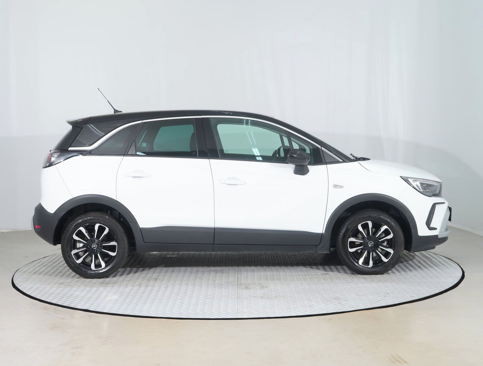 Opel Crossland, 1.2 Turbo, Automat, Serv.kniha - fotka 6