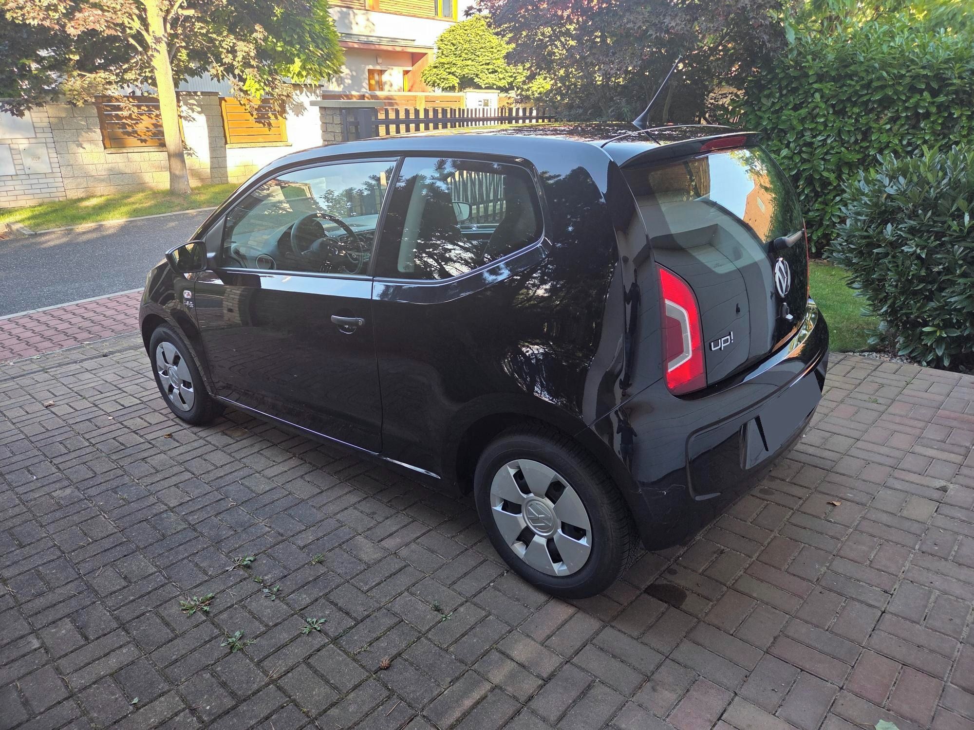 Volkswagen Up!, 1,0 (44kW), 20 800 km! - fotka 6