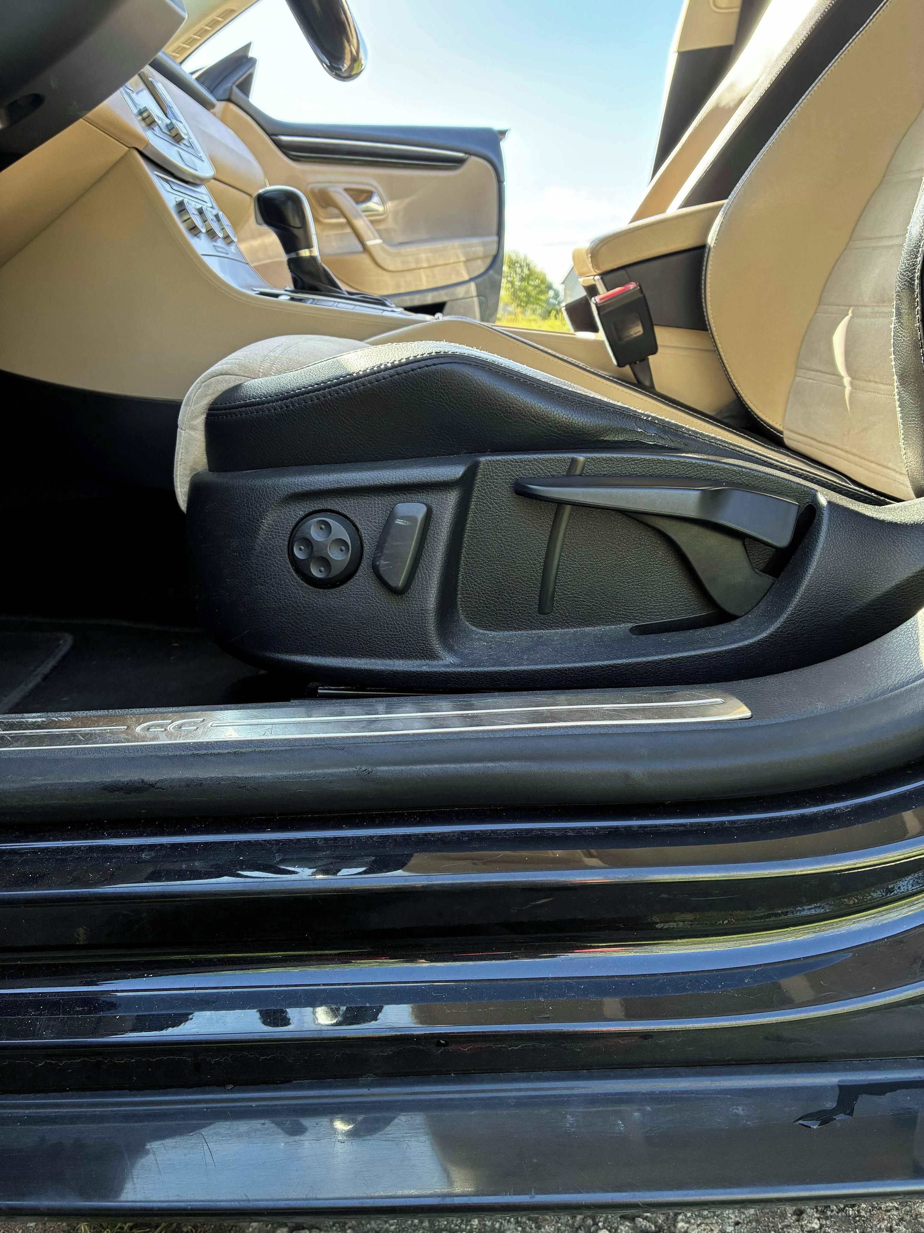 Volkswagen CC, VW CC 2,0 TDI 125 kW, 4x4, ČR - fotka 4