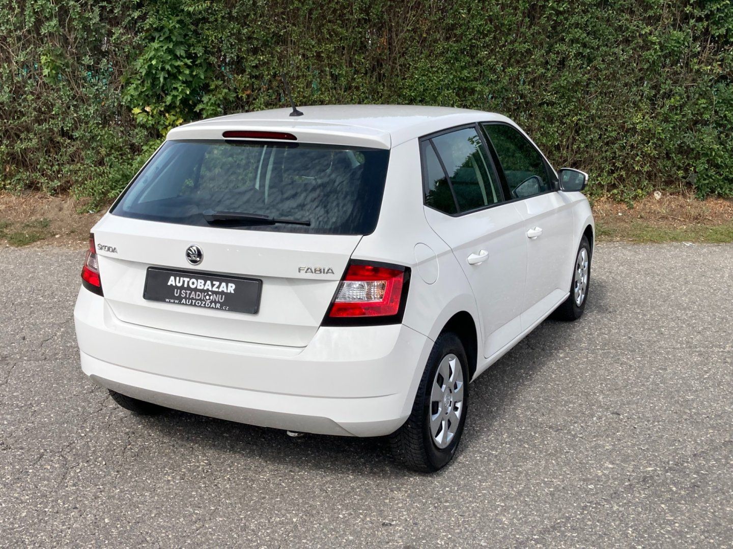 Škoda Fabia, 1,0 MPI servisní k. - fotka 3