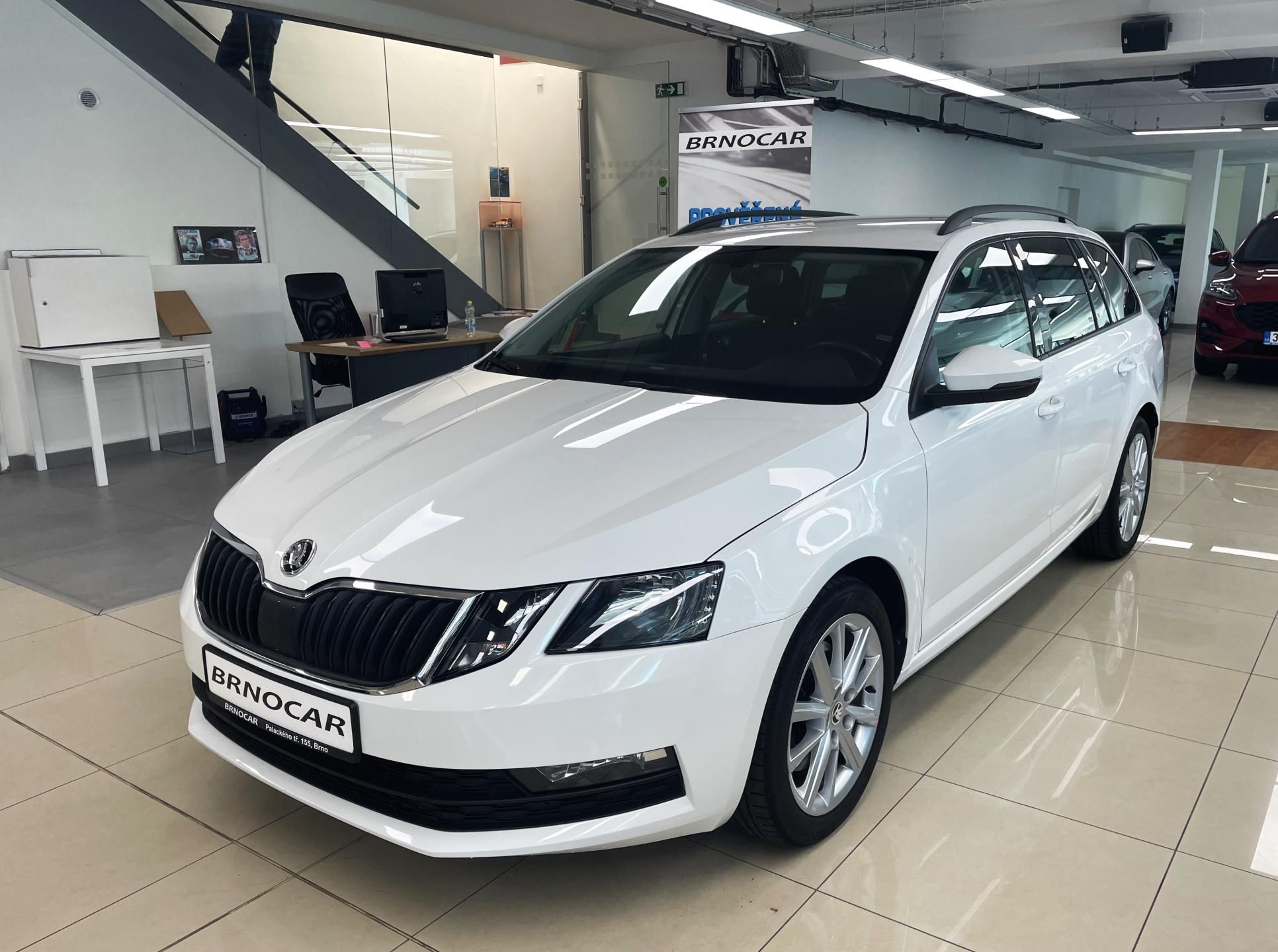 Škoda Octavia, 2.0 TSI, DSG, AMBITION - fotka 3