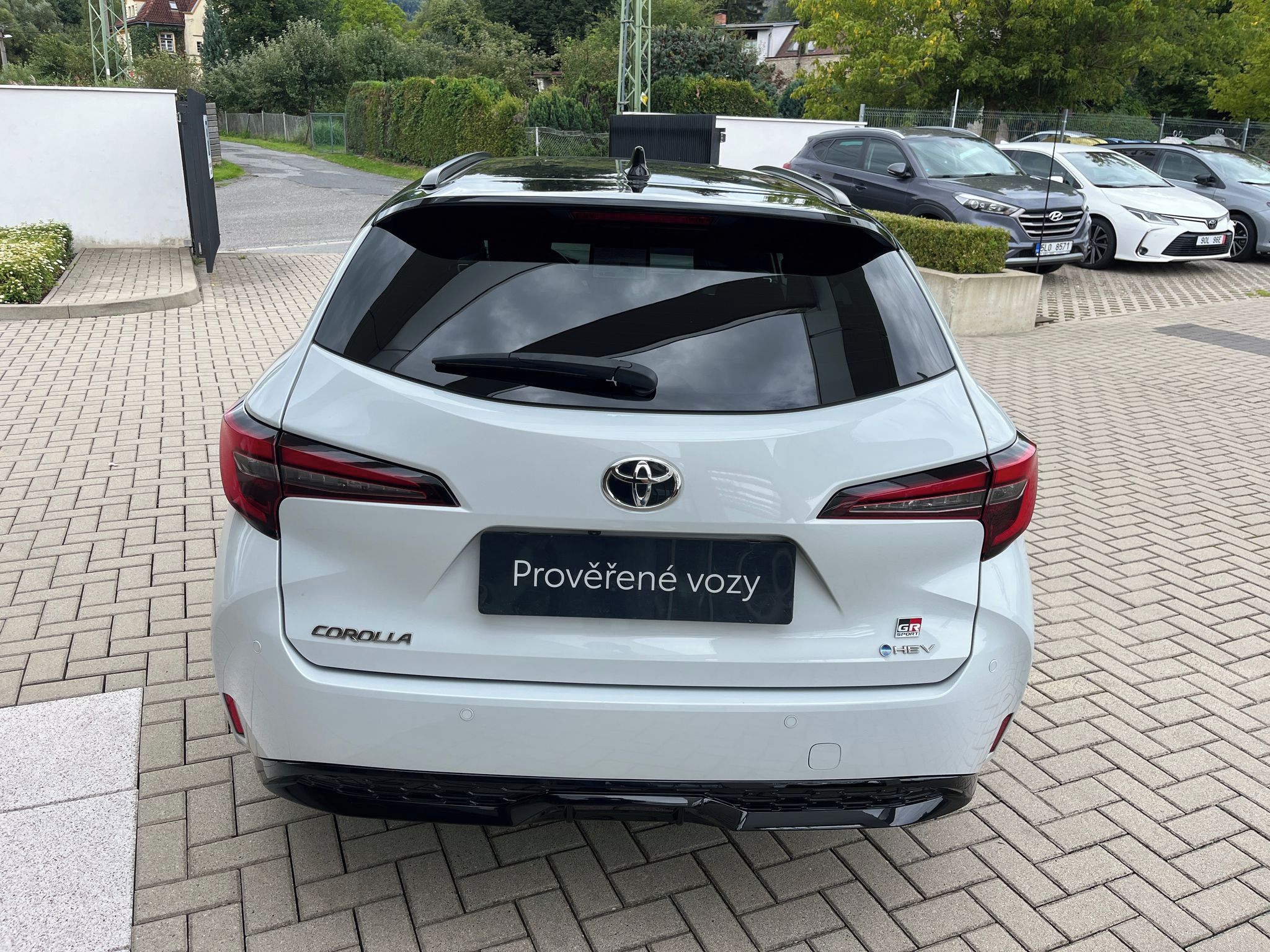 Toyota Corolla, 2.0 Hybrid e-CVT GR Sport Dyna - fotka 5