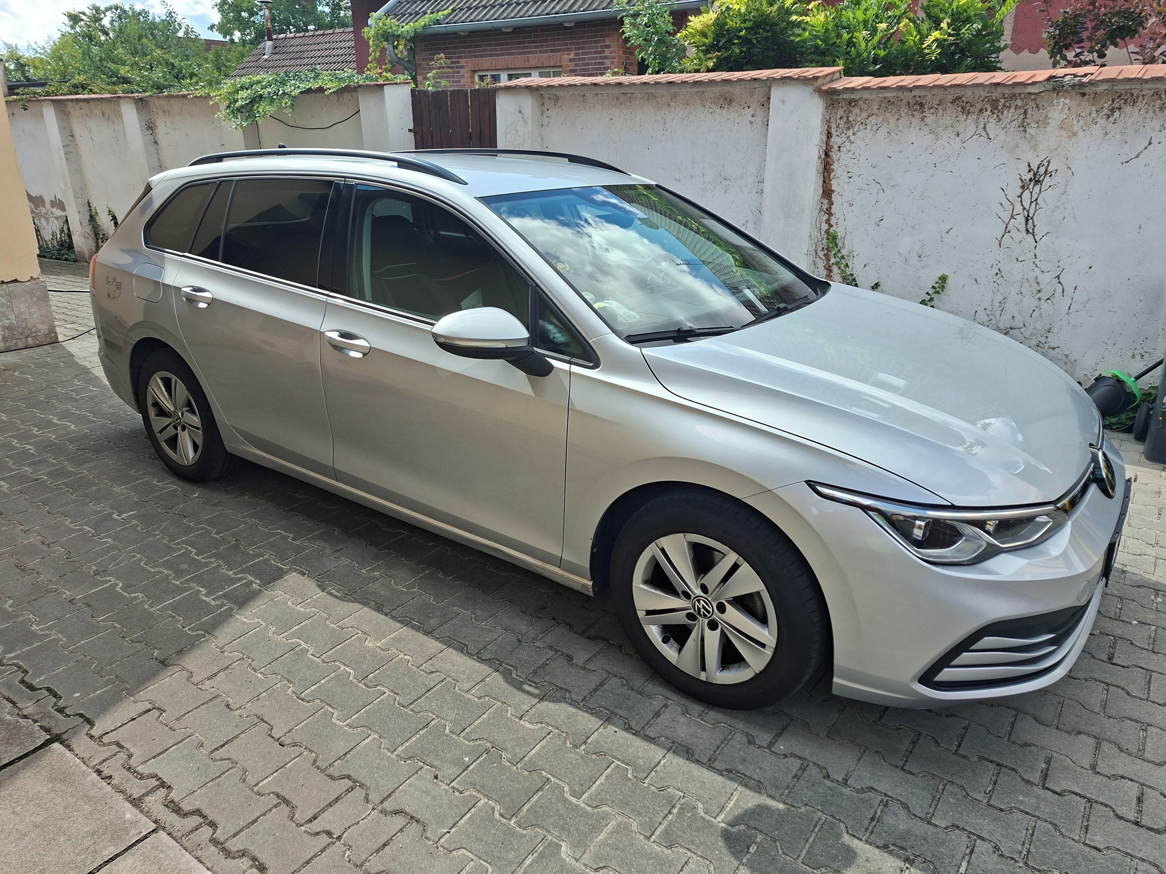Volkswagen Golf, Golf Variant Life 1,5 TSI 6G - fotka 4
