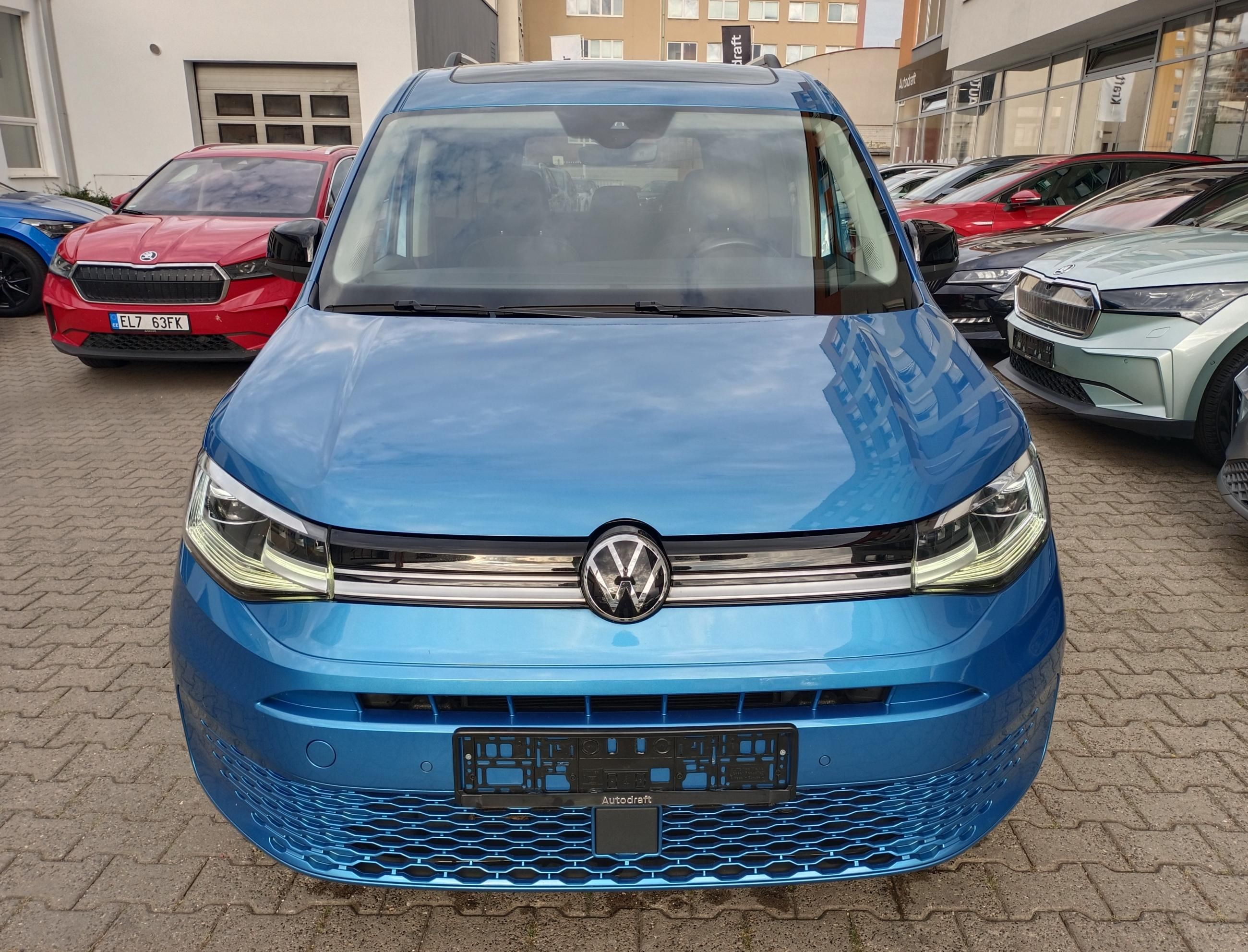 Volkswagen Caddy, TDI DSG Maxi / Webasto / Tažné - fotka 2