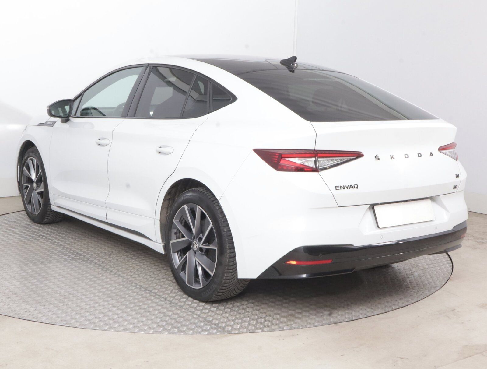 Škoda Enyaq Coupé, iV 80 (82 kWh), SoH 96% - fotka 4
