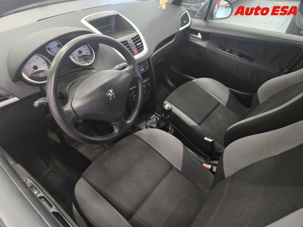 Peugeot 207, 1.6hdi,AC,STK8/28 - fotka 3