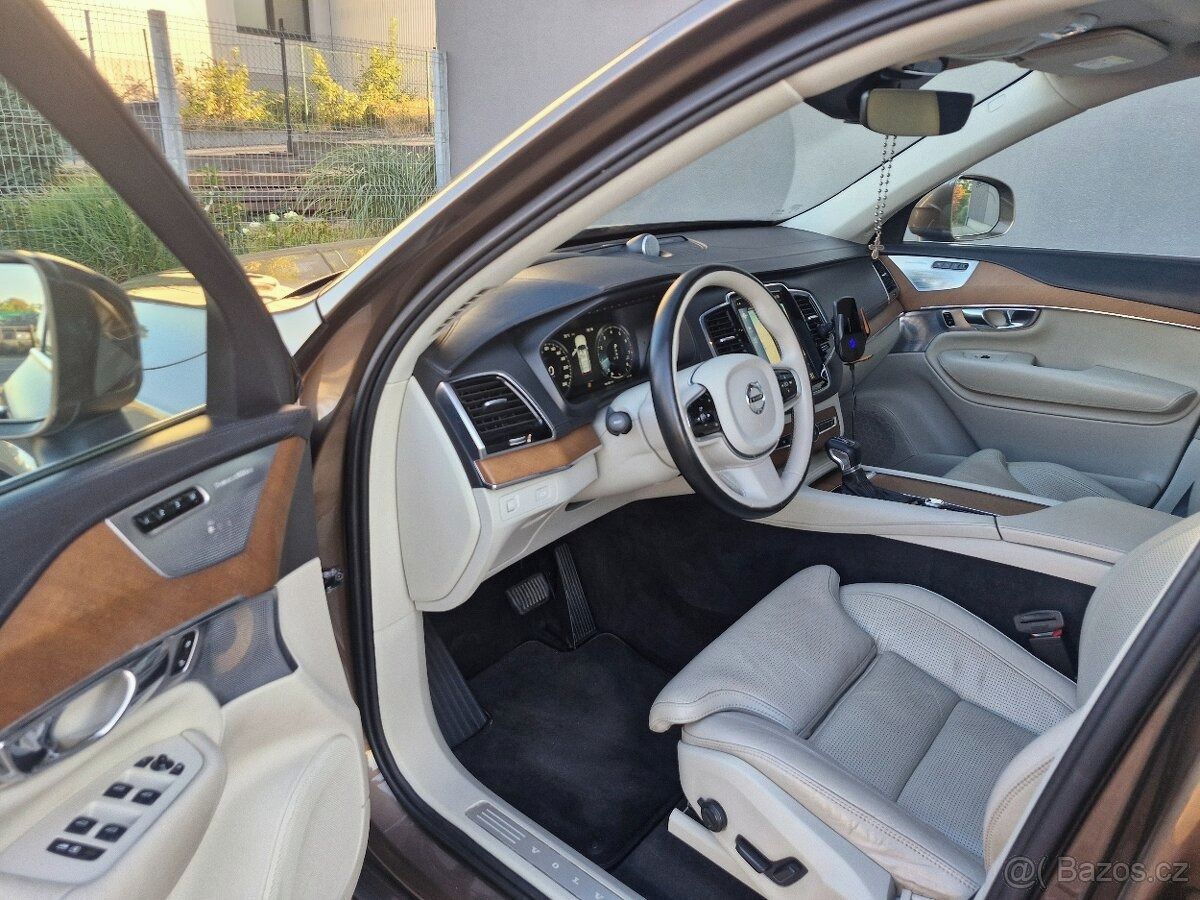 Volvo XC90, 2.0T 235KW 320PS 4X4 - fotka 5