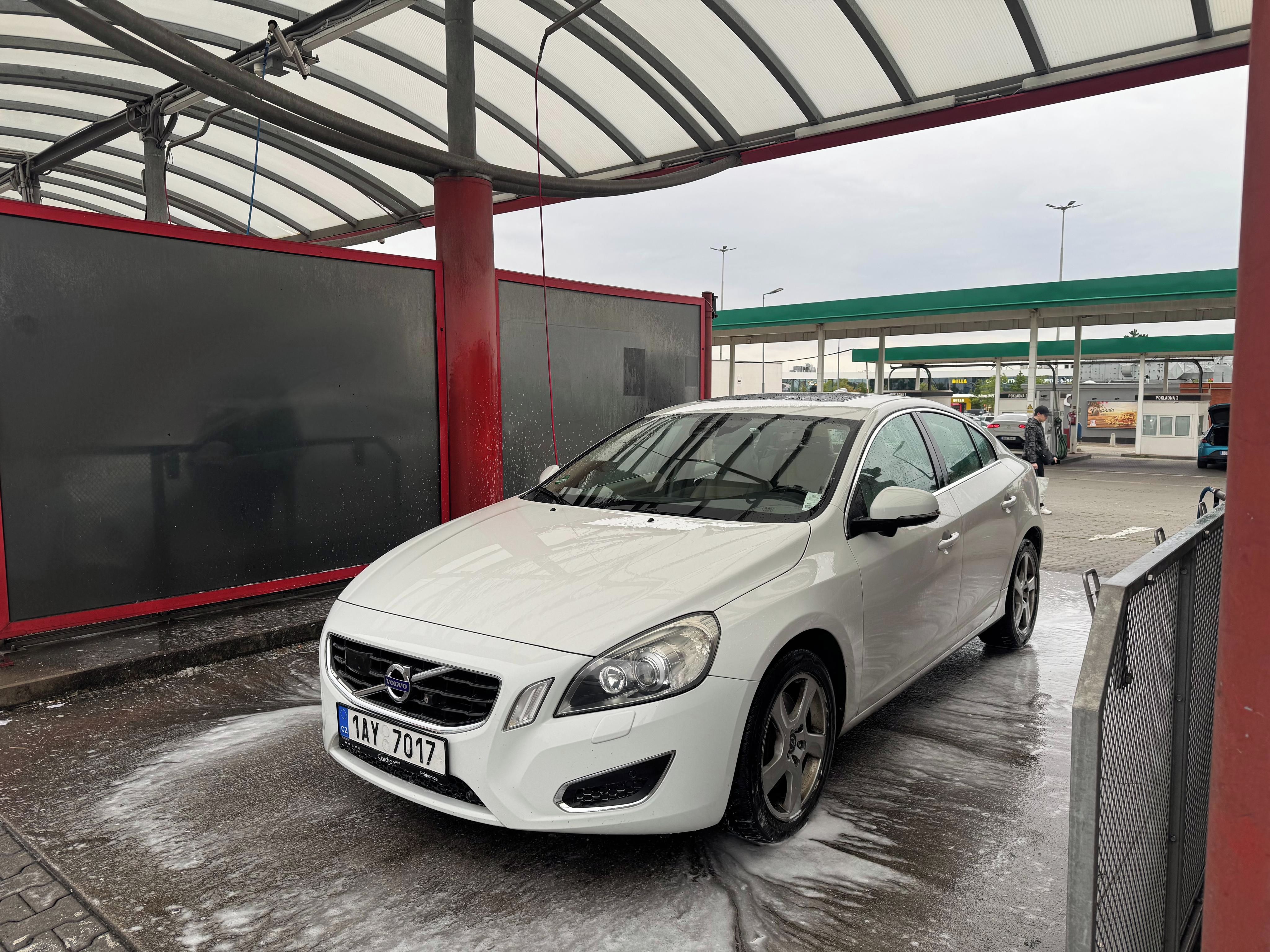 Volvo S60, 2.4D5, AUTORIZOVANÝ SERVIS - fotka 5