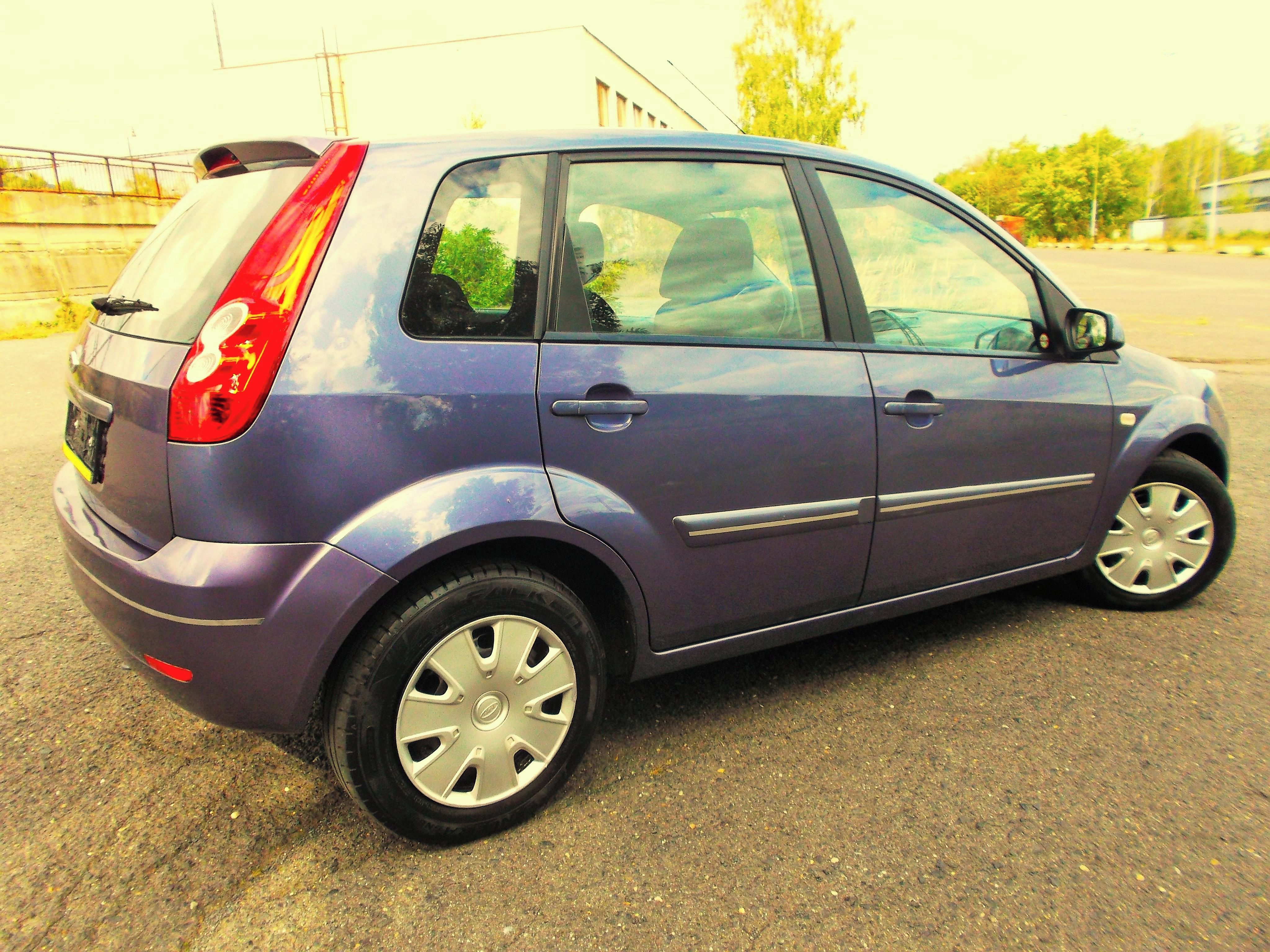 Ford Fiesta, 1.4i,5dveř,bez koroze,nová tk - fotka 4