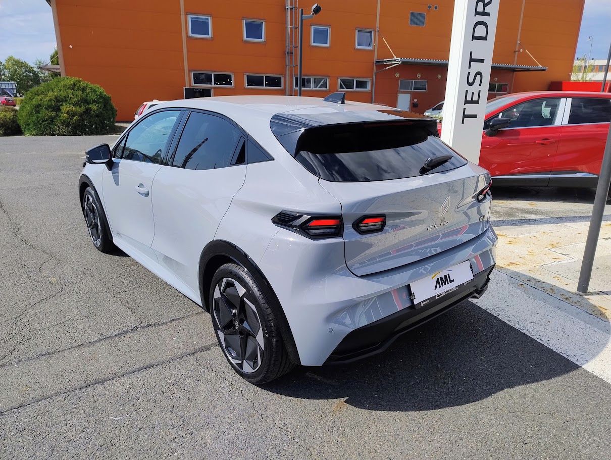 Renault Clio, Techno Full hybrid E-Tech 160 - fotka 6