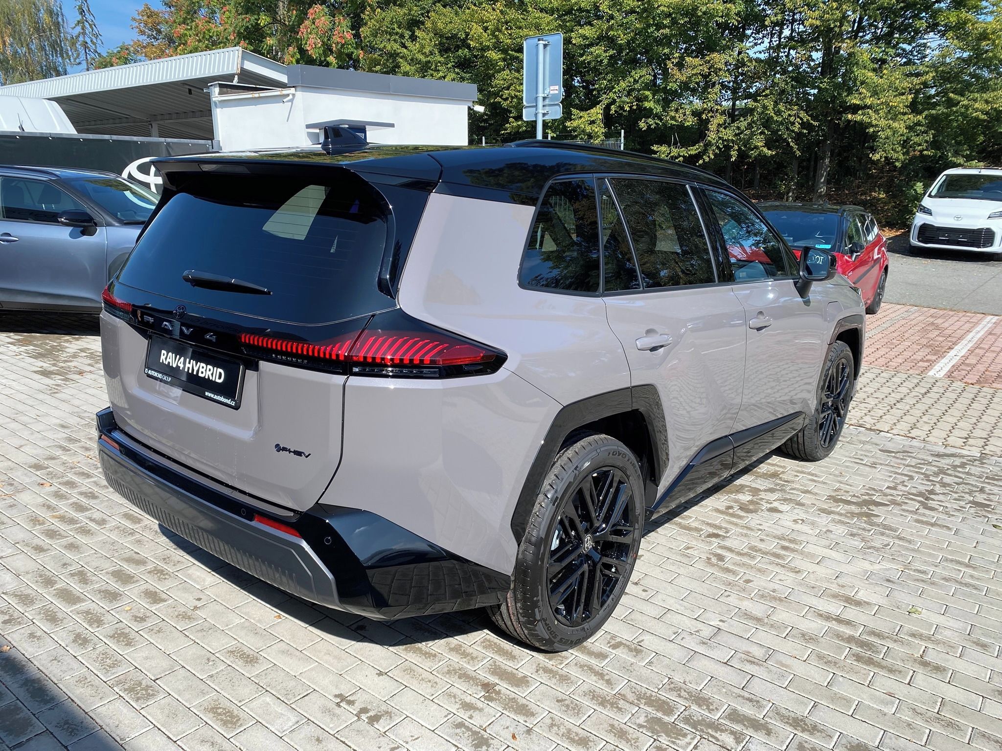 Toyota Rav4, 2.5 PHEV 4x4 STYLE Tažné zař. - fotka 6