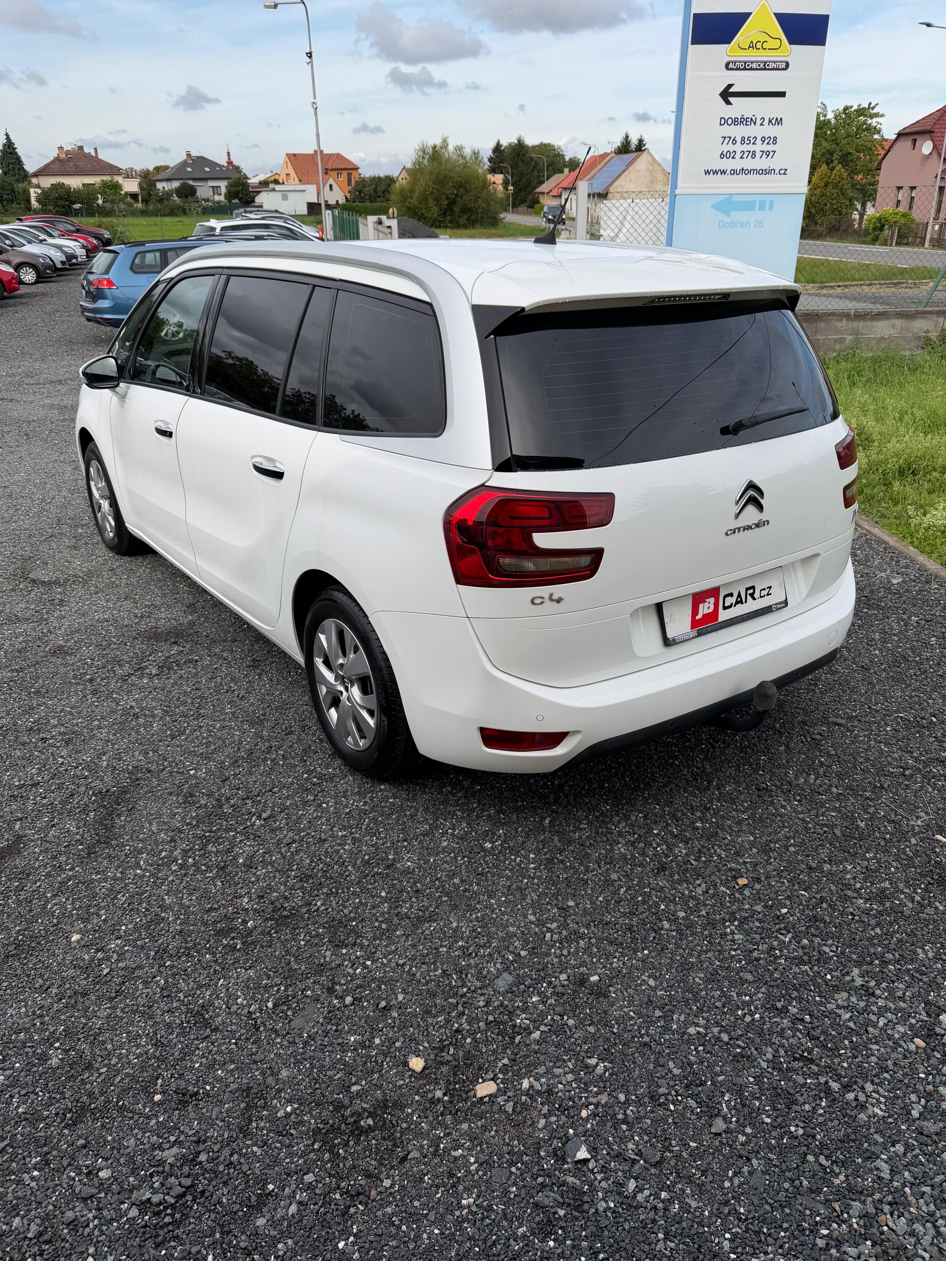 Citroën Grand C4 Picasso, 1.6 HDi VÝHŘEV TAŽNÉ 7M ČR 1.M - fotka 5