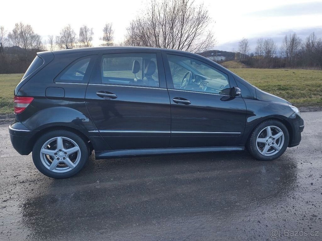 Mercedes-Benz Třídy B, B180 CDI automat - fotka 3