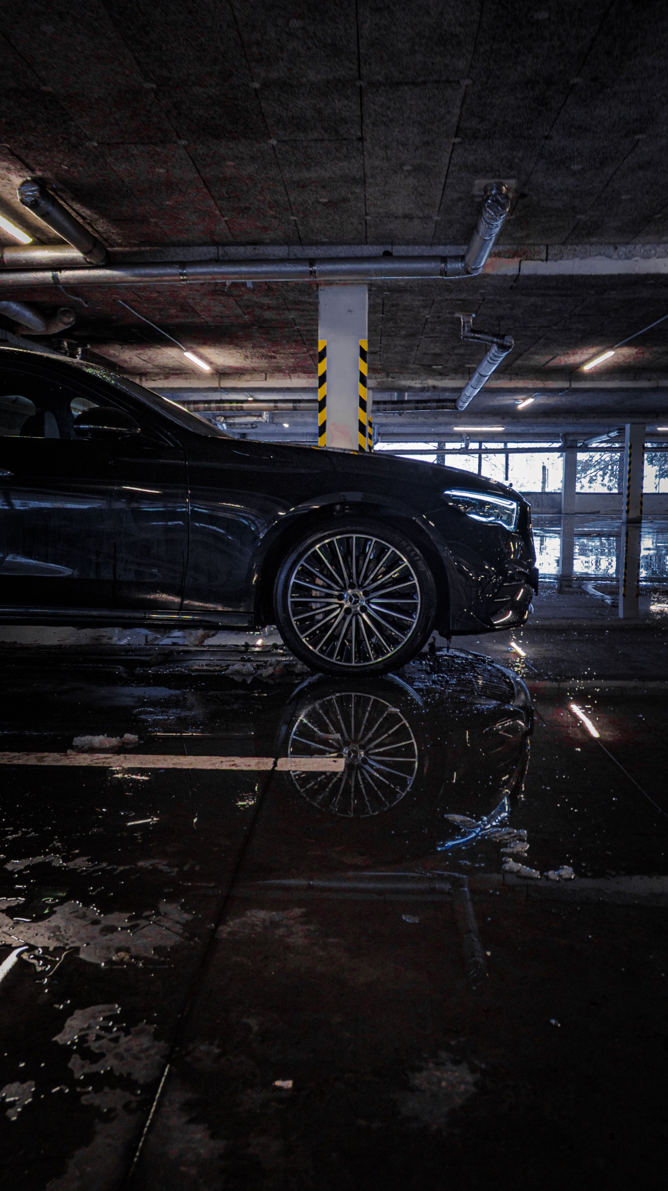 Mercedes-Benz Třídy E, MERCEDES E KLASS AMG 4 Matic - fotka 5