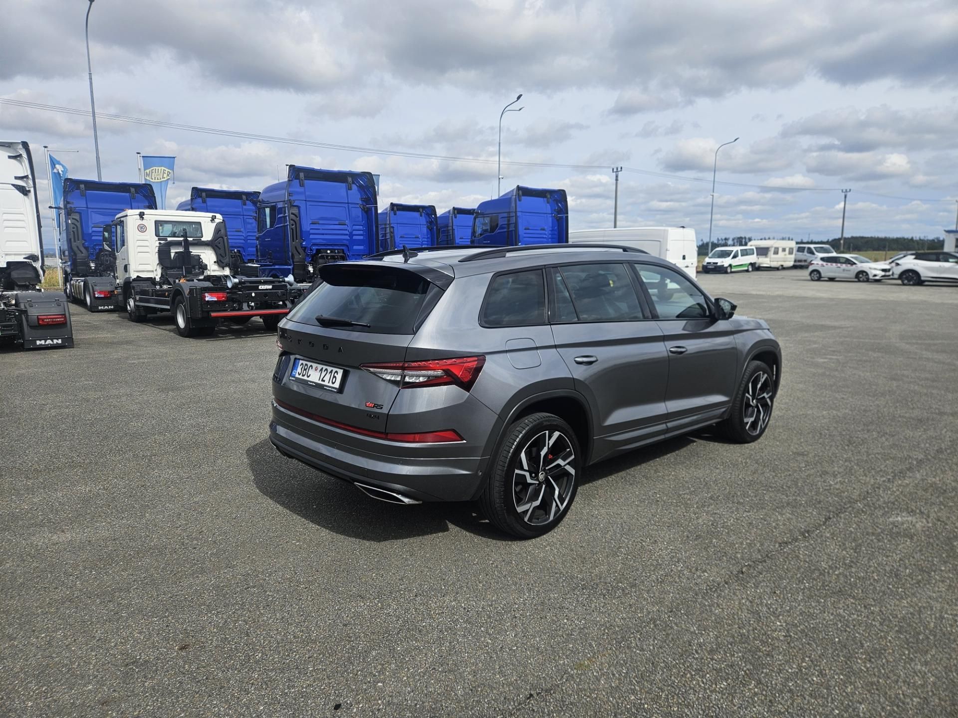Škoda Kodiaq, 2,0 TSI RS 180kW 4x4 7 míst - fotka 3