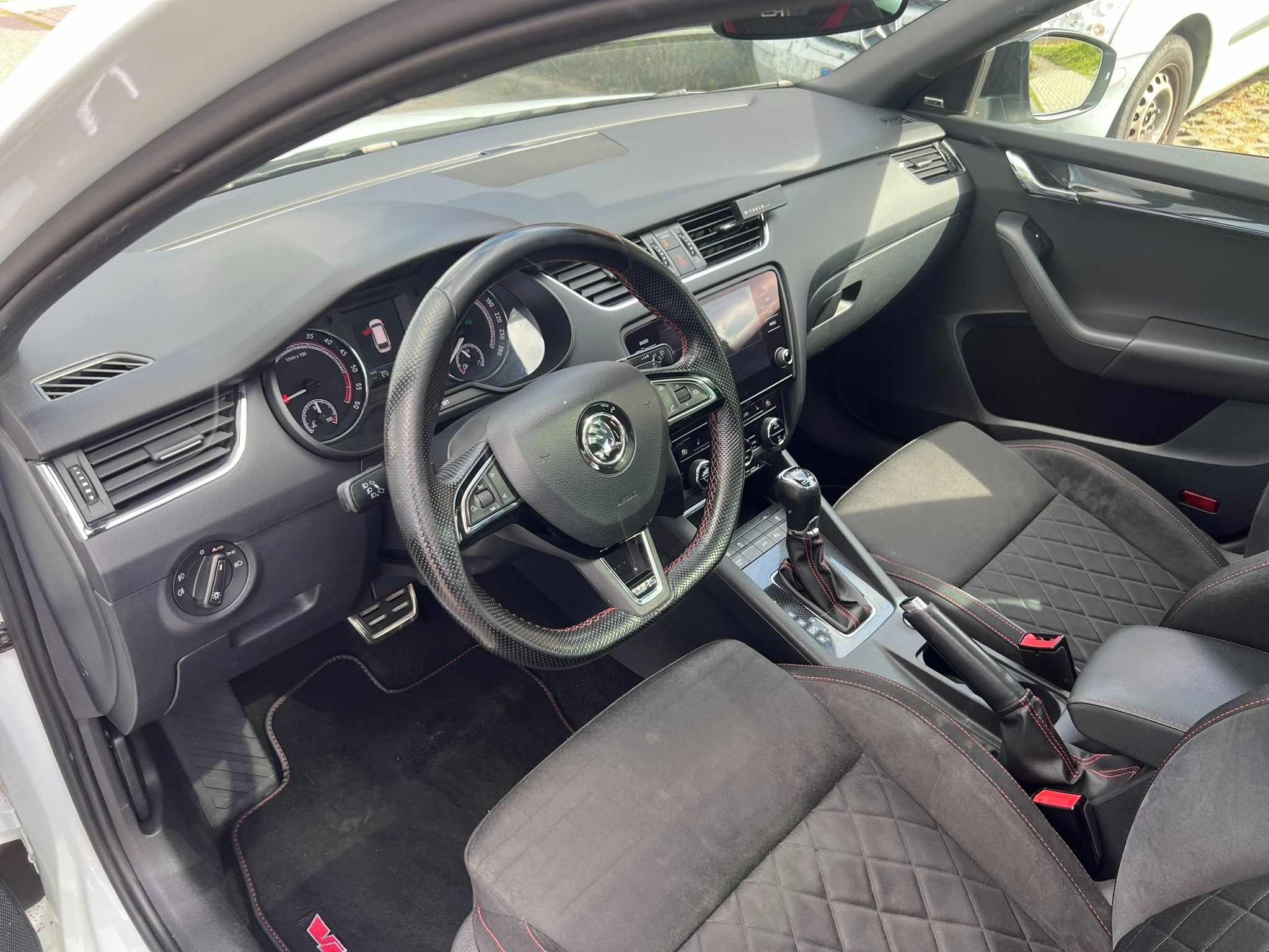 Škoda Octavia, 2.0 TDI, RS, 135kW - fotka 6