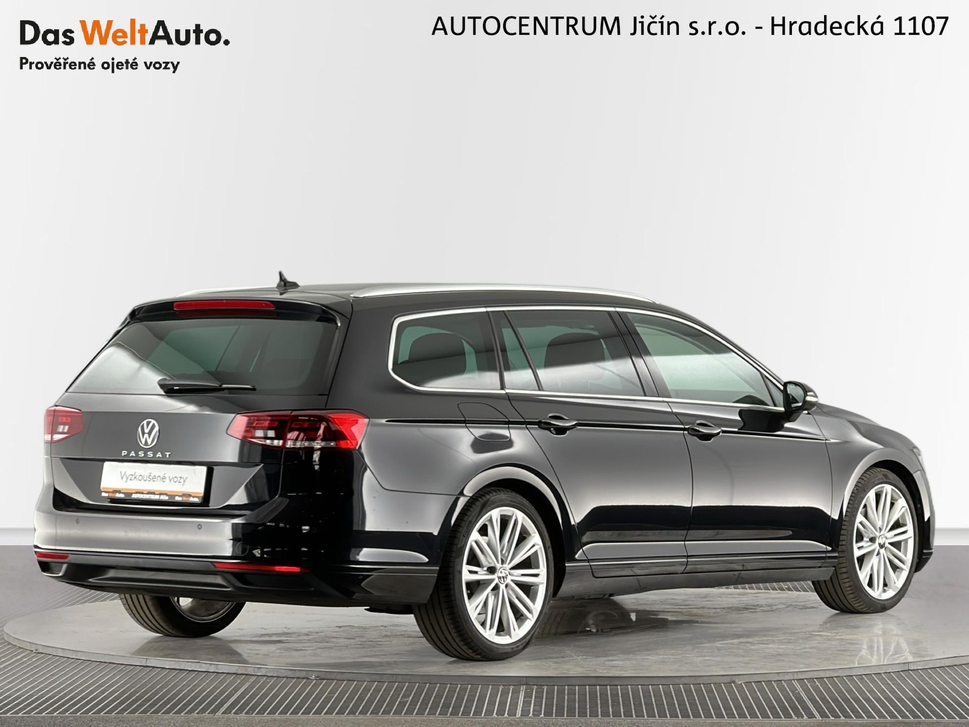 Volkswagen Passat, Business 2.0 TDI 110kW - fotka 2