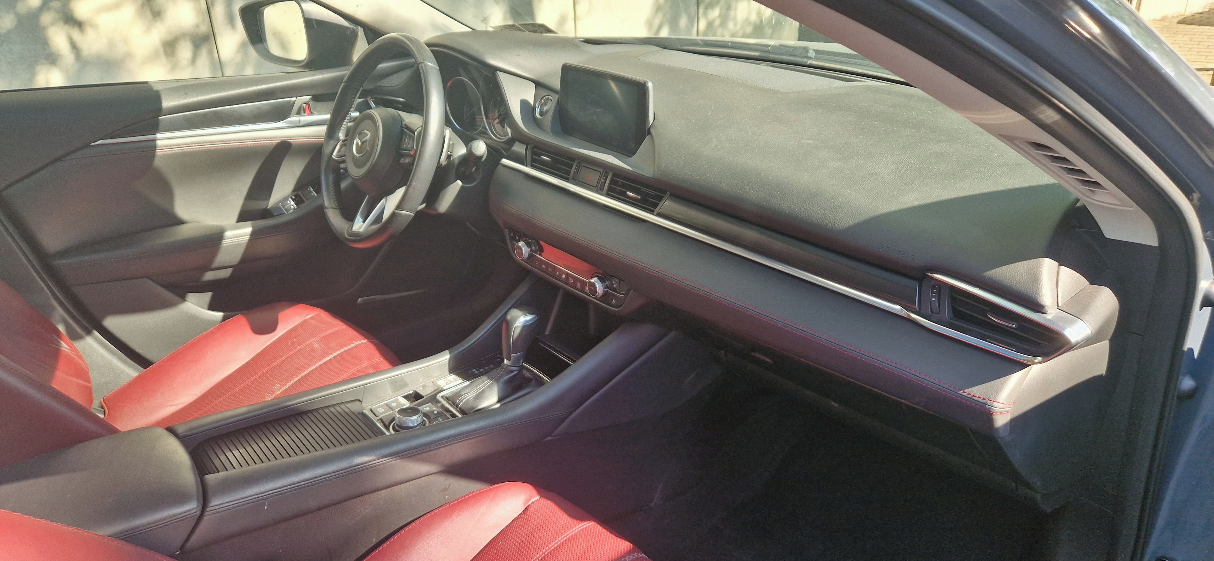 Mazda 6, Carbon Edition 2.5 SkyActiv - fotka 6