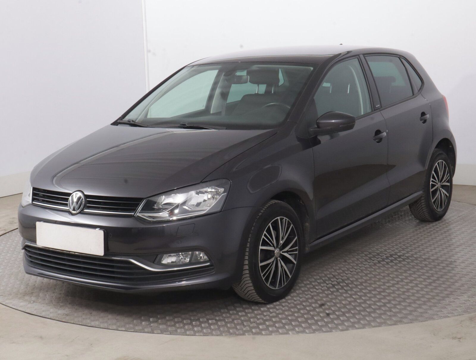 Volkswagen Polo, 1.2 TSI, Serv.kniha - fotka 2