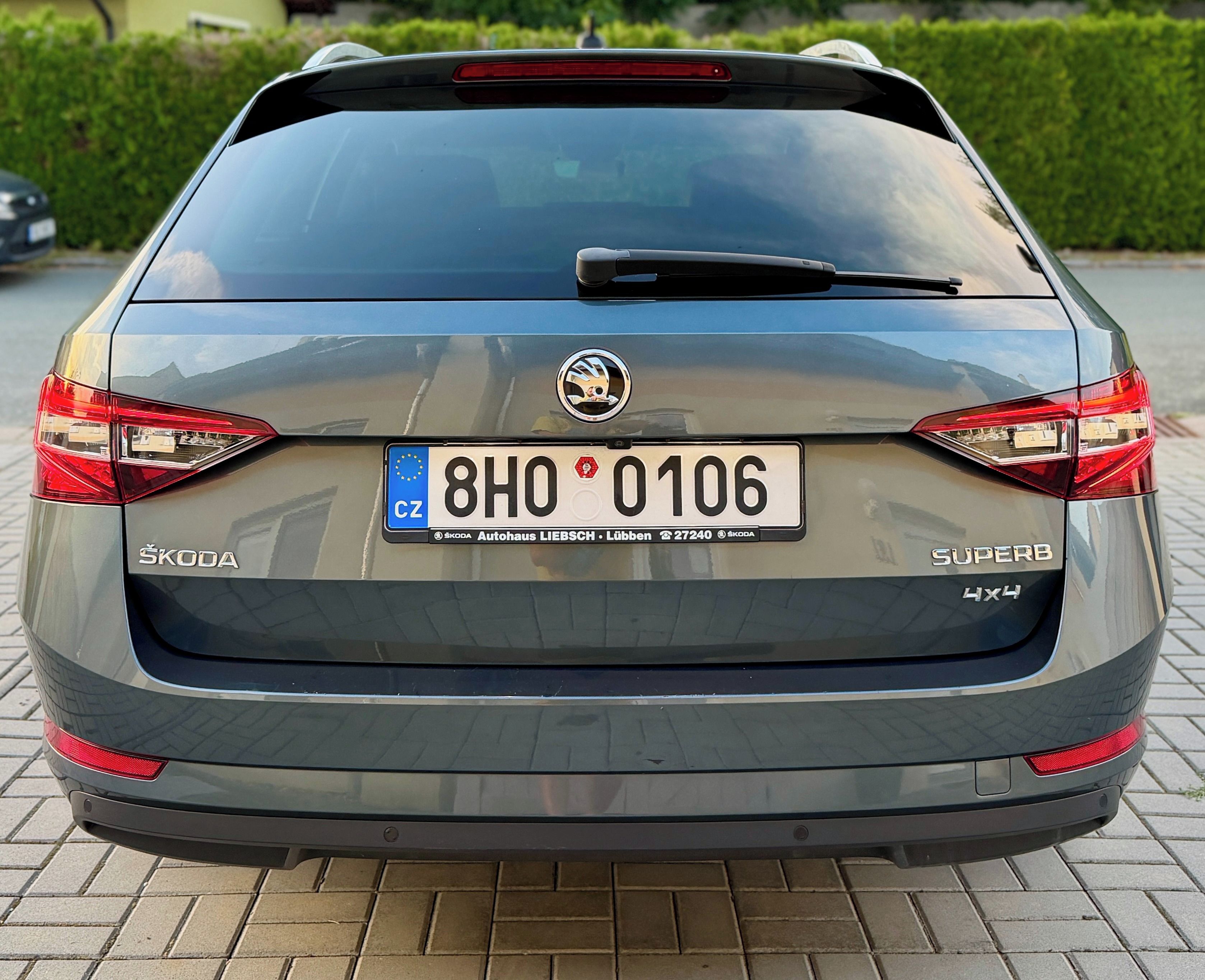Škoda Superb, 140kW DSG 4x4 Webasto Style + - fotka 6
