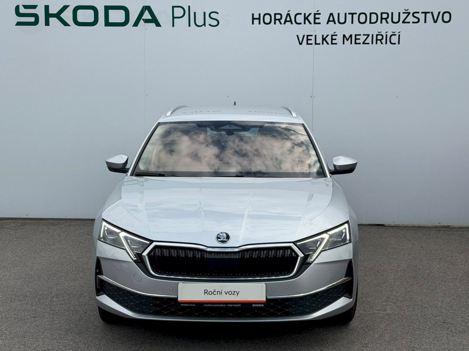 Škoda Octavia, combi Top Selection 2,0 TDI 11 - fotka 4