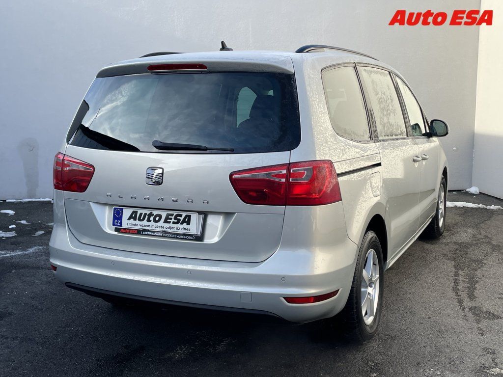 Seat Alhambra, 2.0 TDi,Style,navi - fotka 4