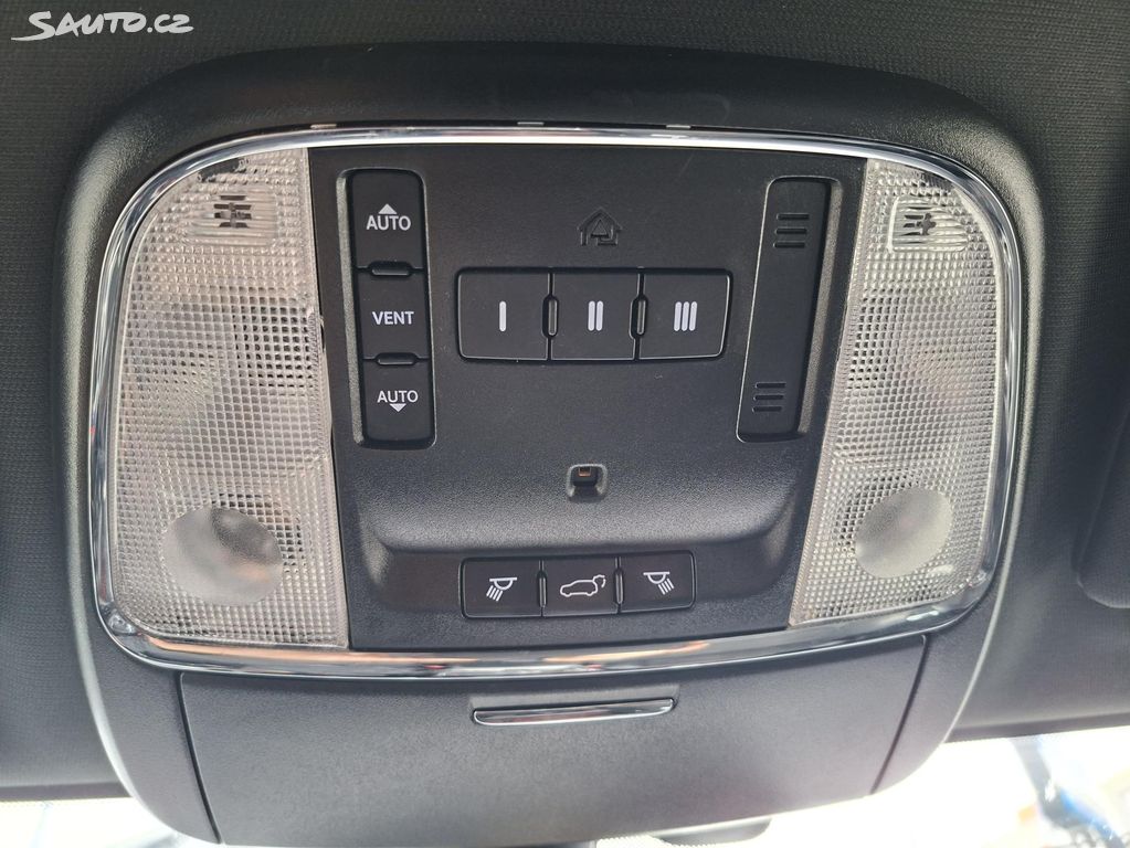 Dodge DURANGO 2019 z Czech