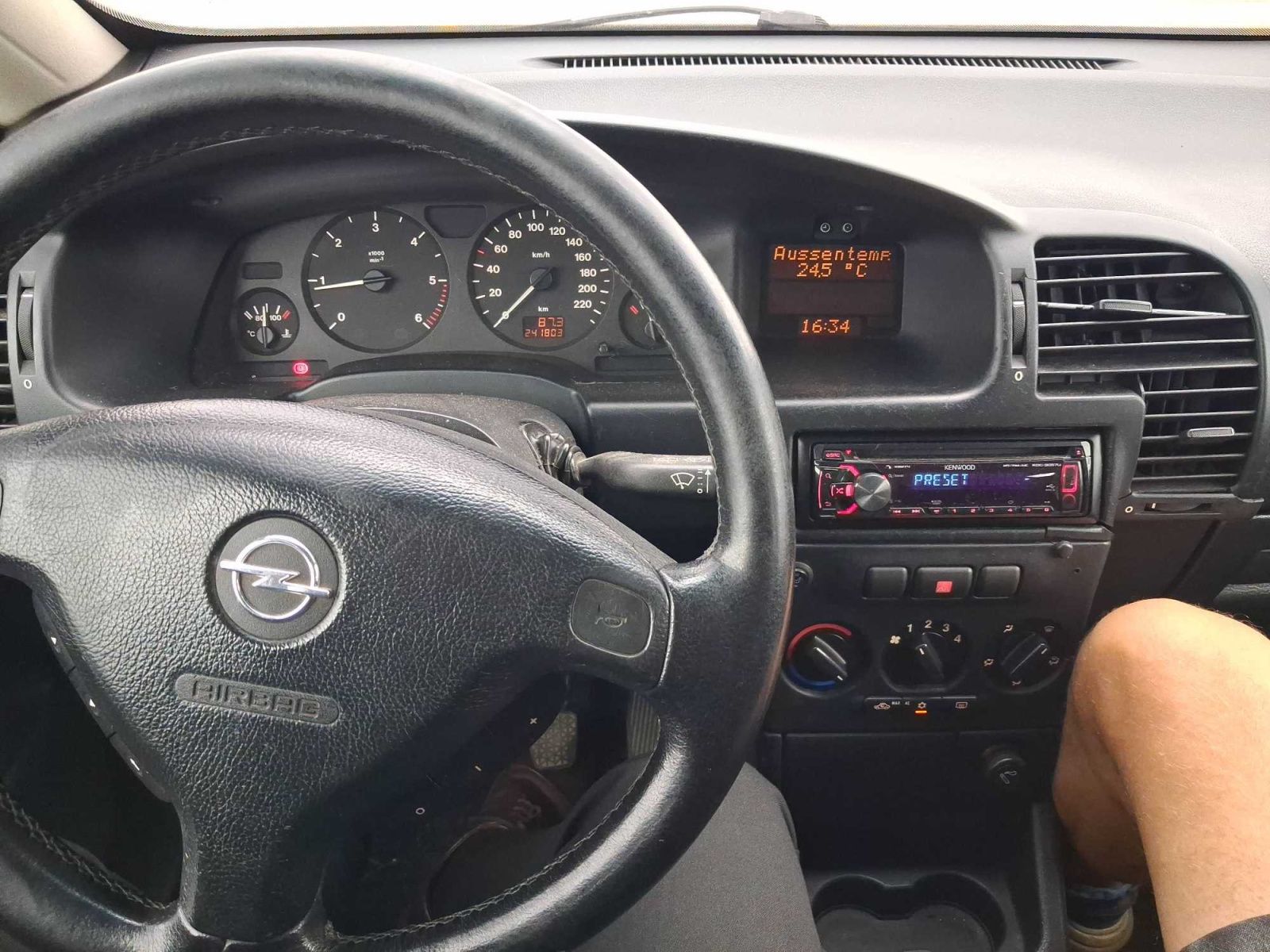 Opel Zafira, 2.0 DTI 16V, 7 míst, Tažné - fotka 3