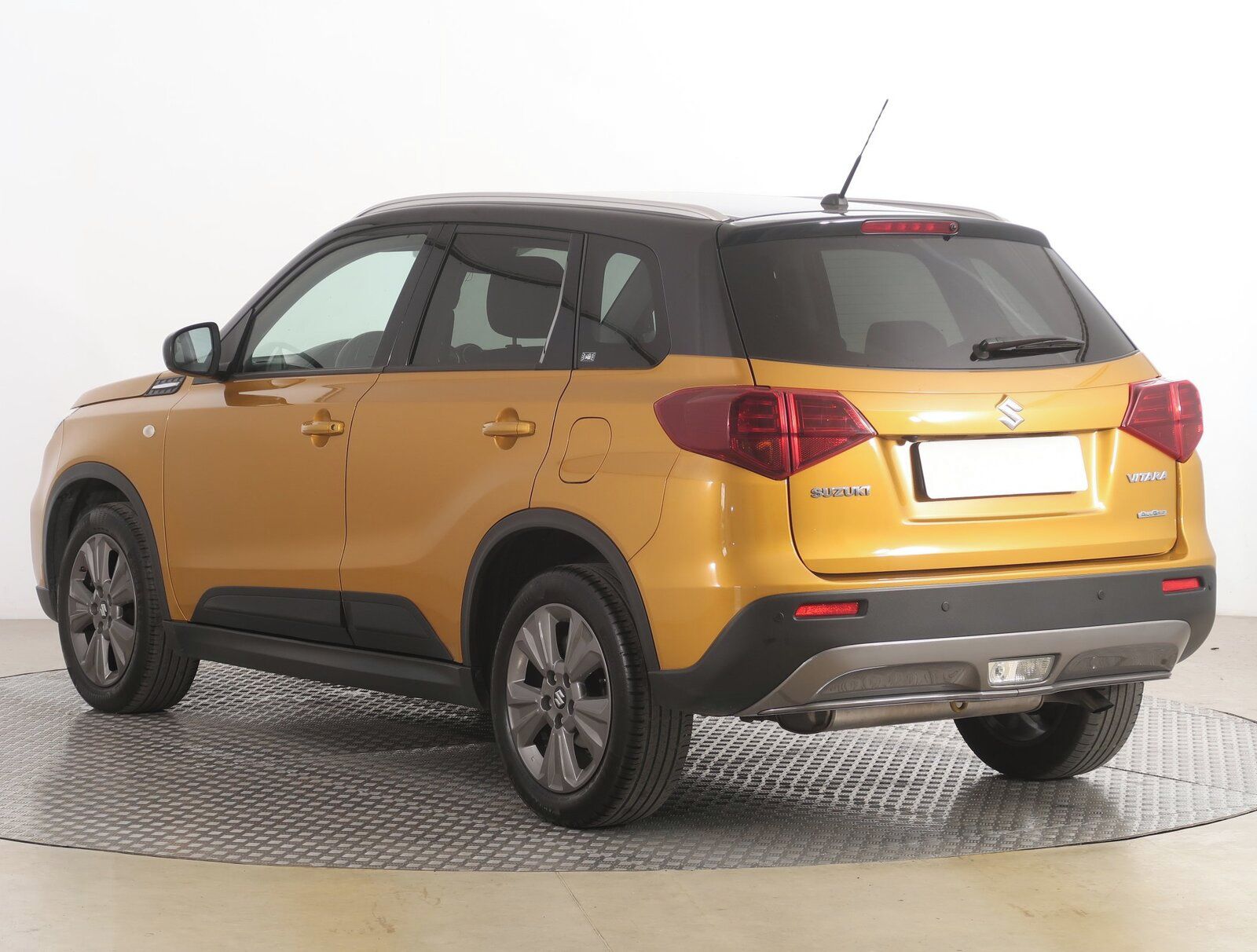 Suzuki Vitara, 1.4 BoosterJet, 4X4, Automat - fotka 4