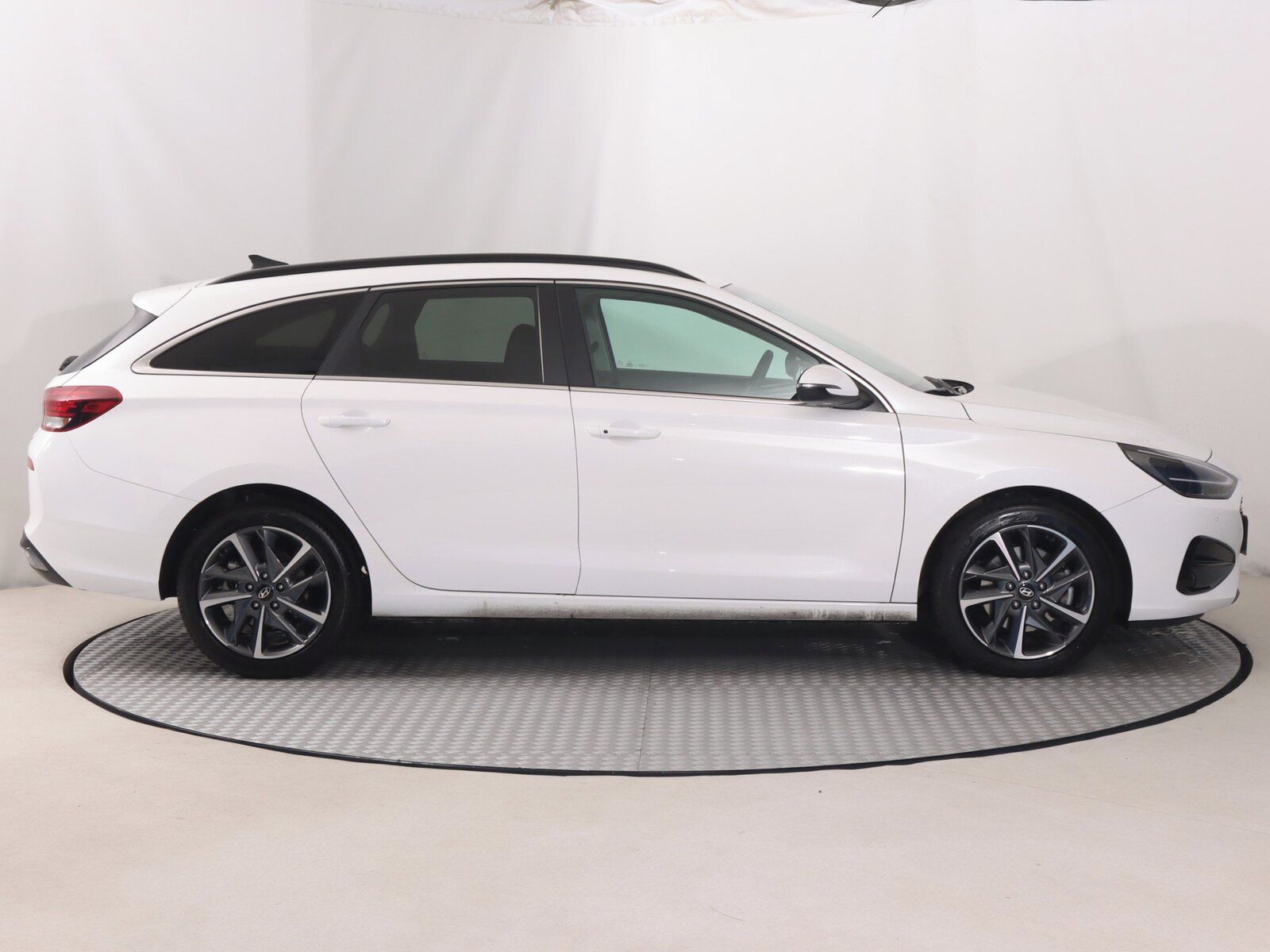 Hyundai i30, 1.5 T-GDI MHEV 48V, Premium - fotka 6