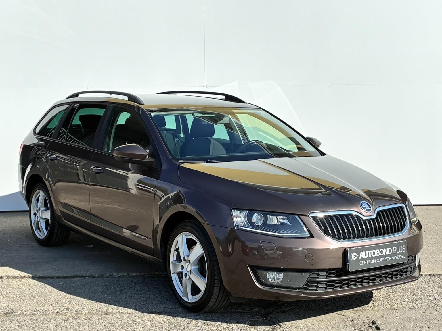 Škoda Octavia, 2.0 TDI 4x4 / 110 kW Elegance - fotka 6