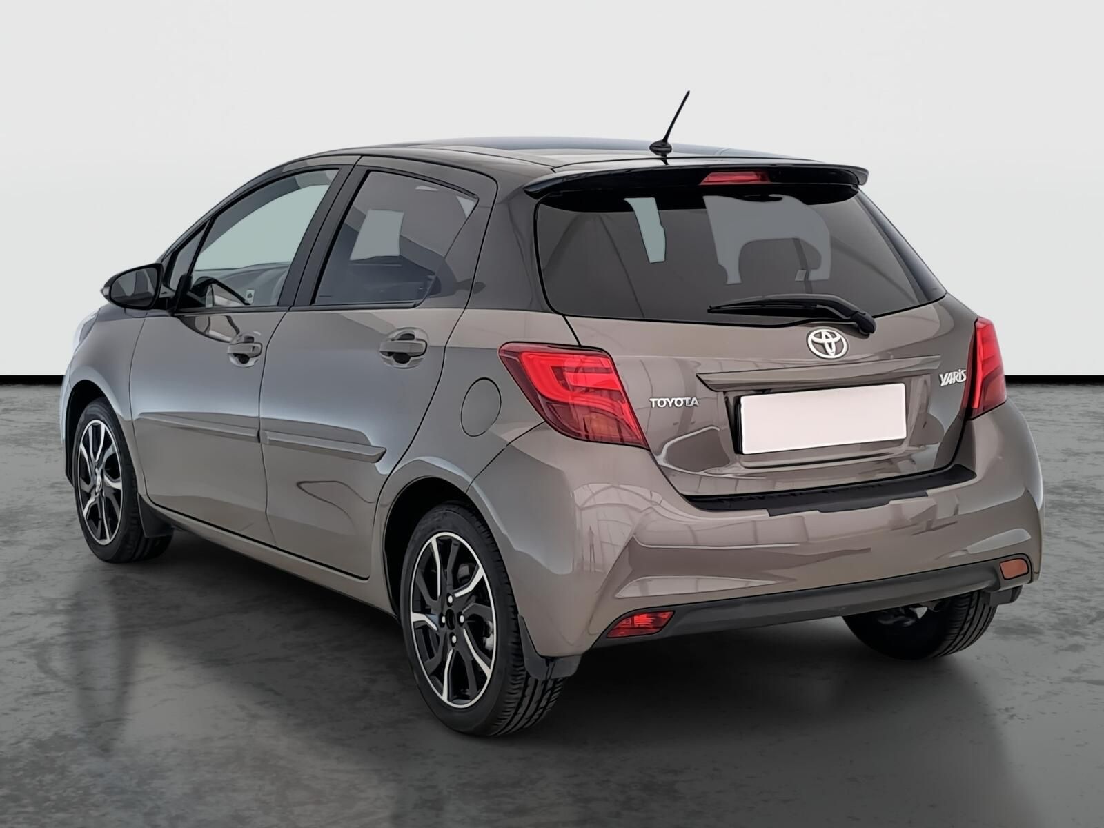 Toyota Yaris, 1.33 Dual VVT-i, ČR,1.maj - fotka 4
