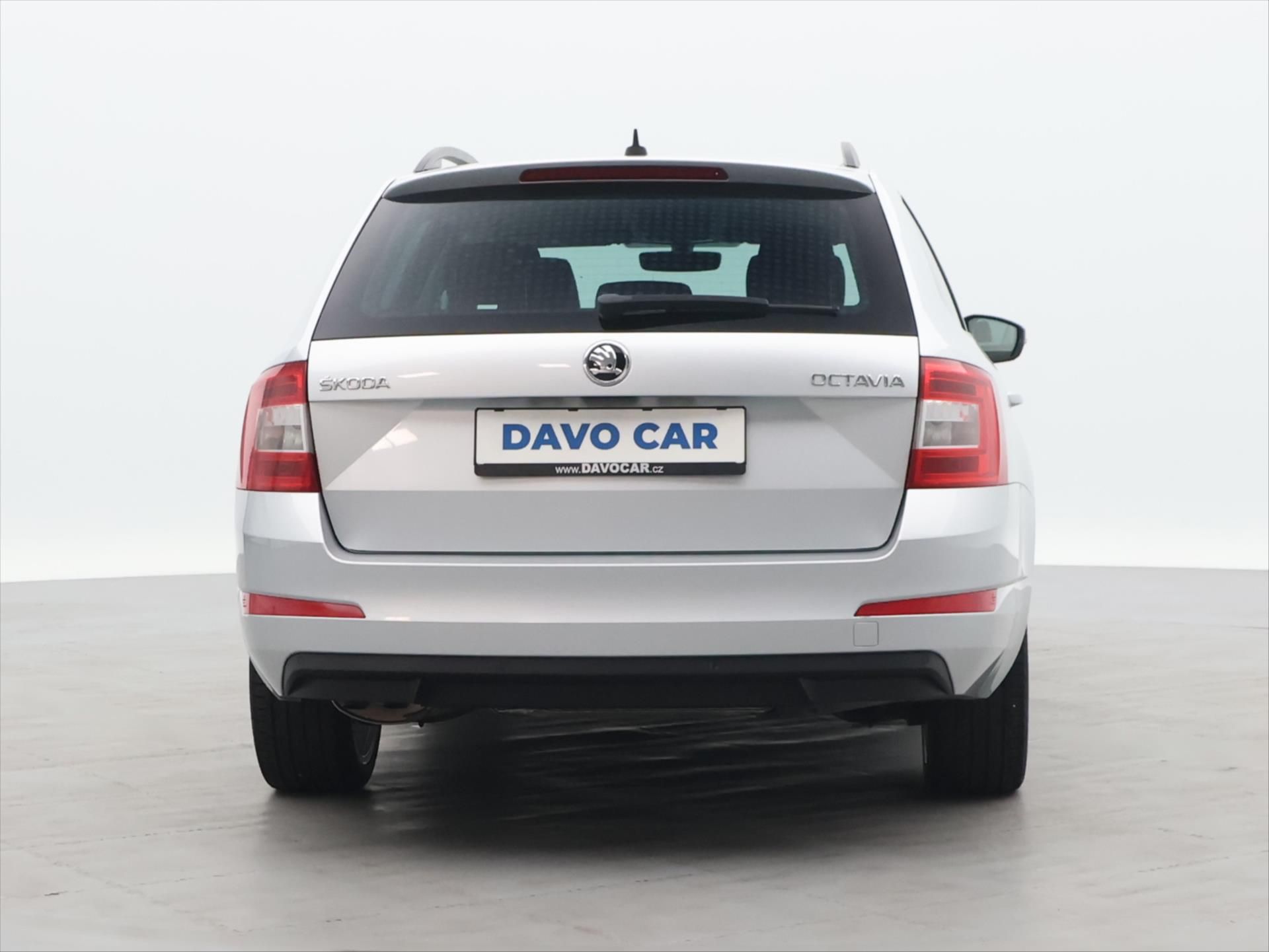 Škoda Octavia, 2,0 TDI 110kW DSG Ambition - fotka 6