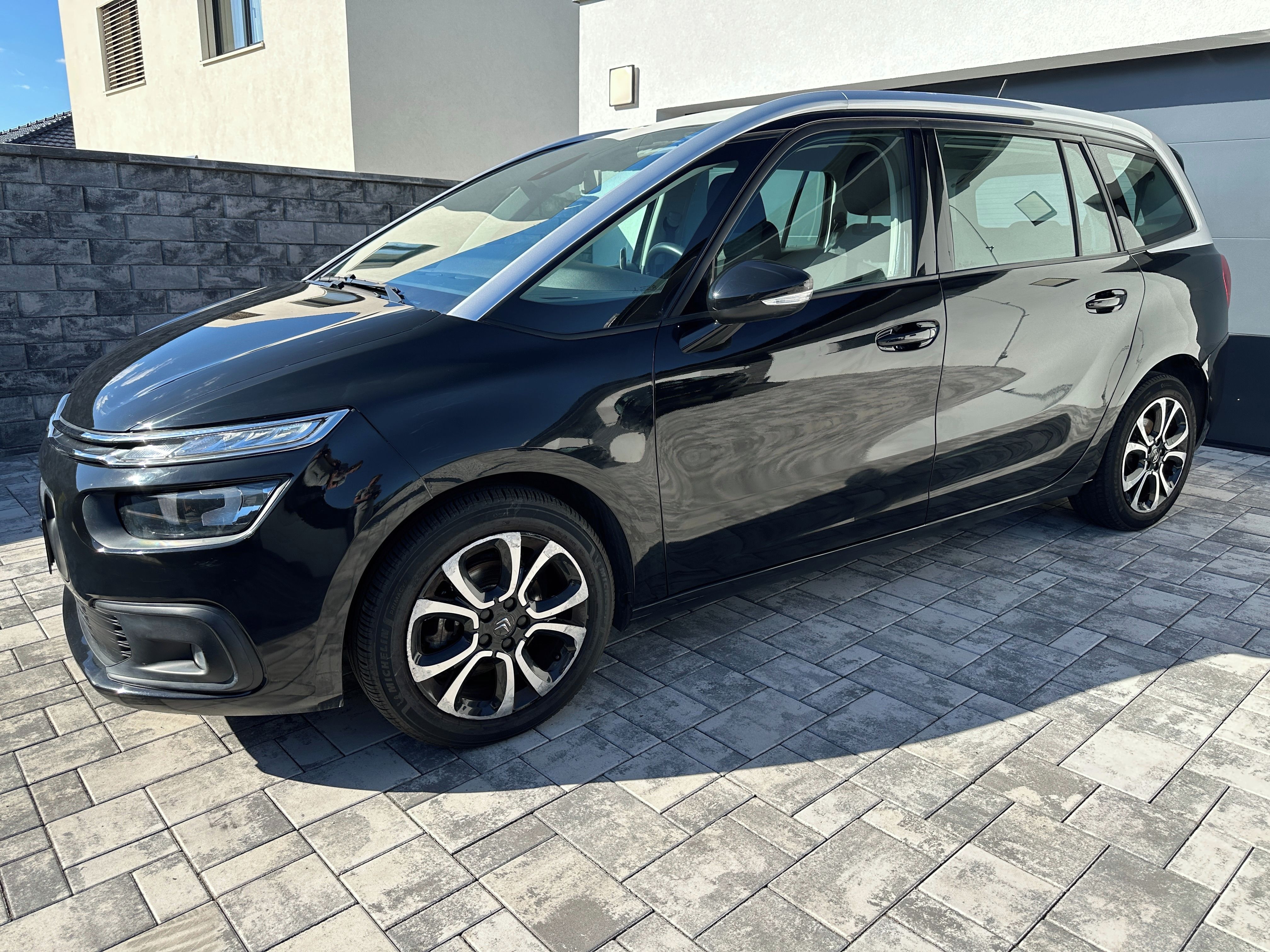 Citroën Grand C4 SpaceTourer, 1,2 PT AUTOMAT, NAVI, 7-MÍST - fotka 2