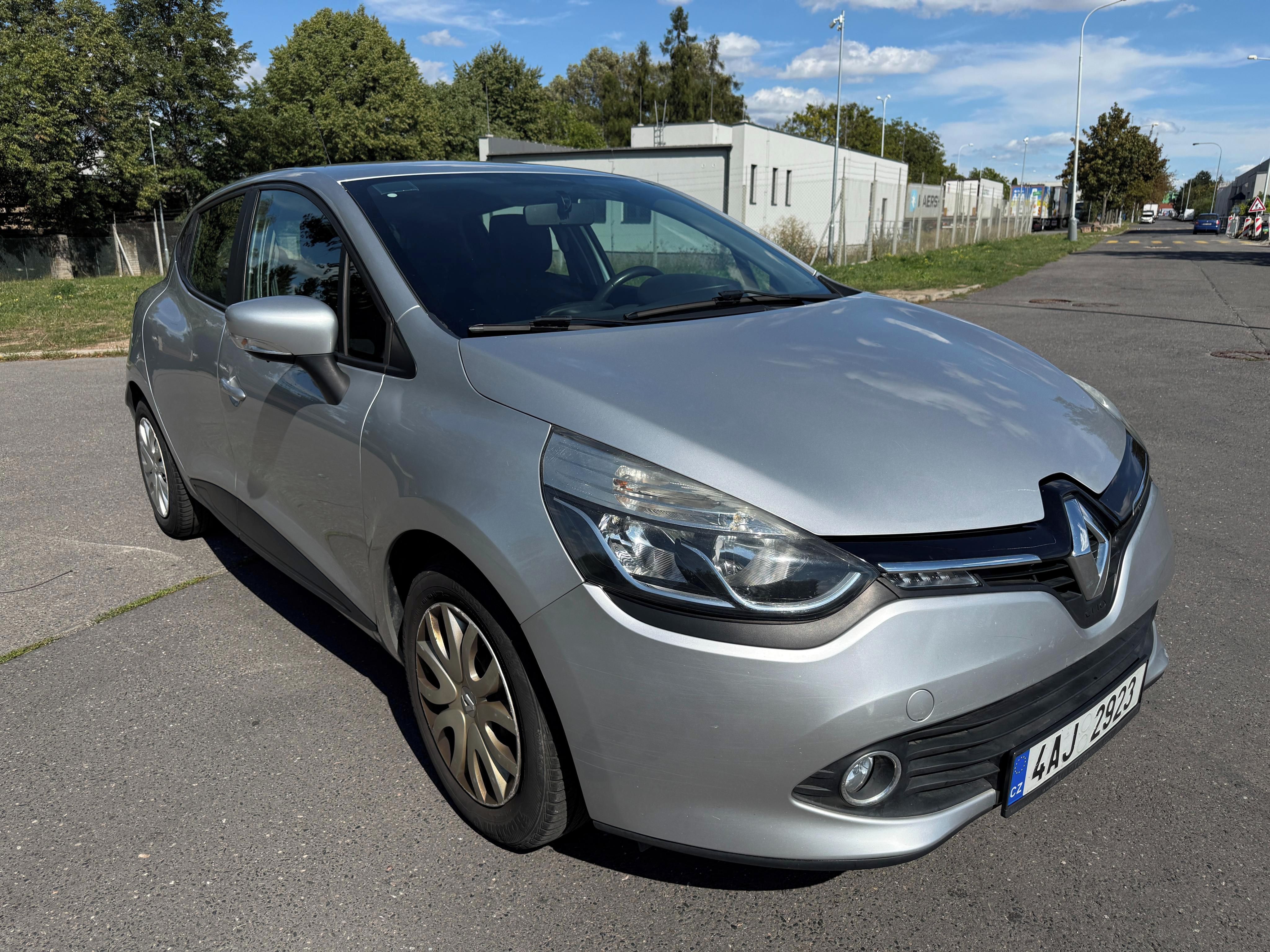 Renault Clio, Renault Clio IV 1.2 16V 55 kW - fotka 3