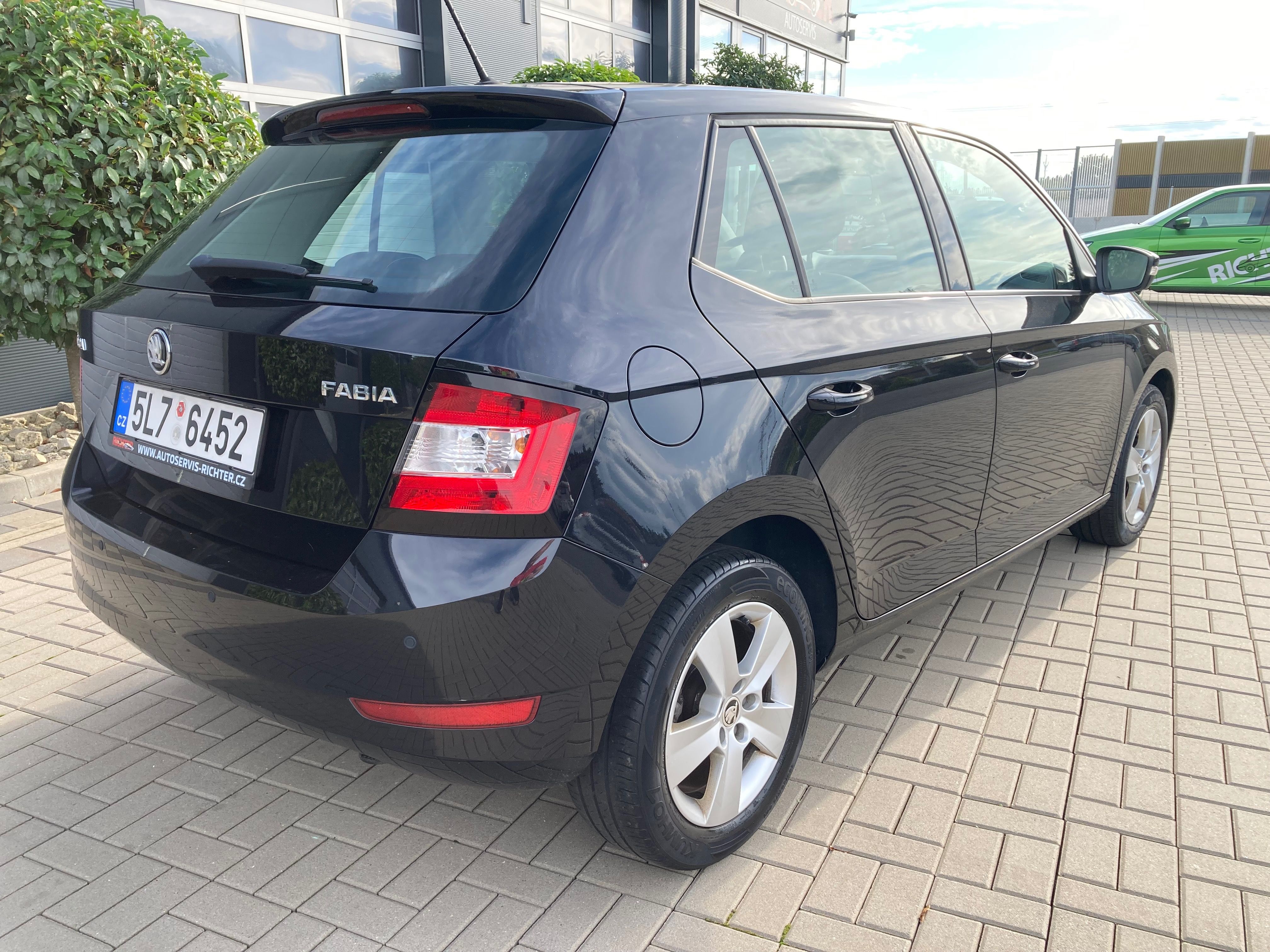 Škoda Fabia, 1.0 TSI 70kw Ambition - fotka 6